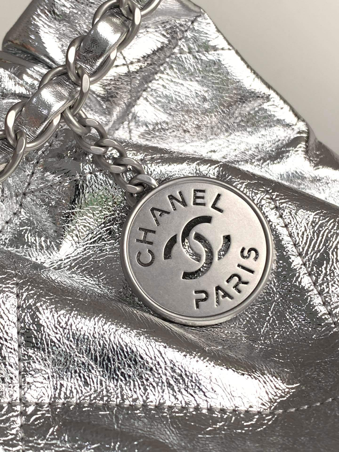 Chanel 22 Mini - Small - Medium Metallic Calfskin Leather Shoulder Handbag - Image 16