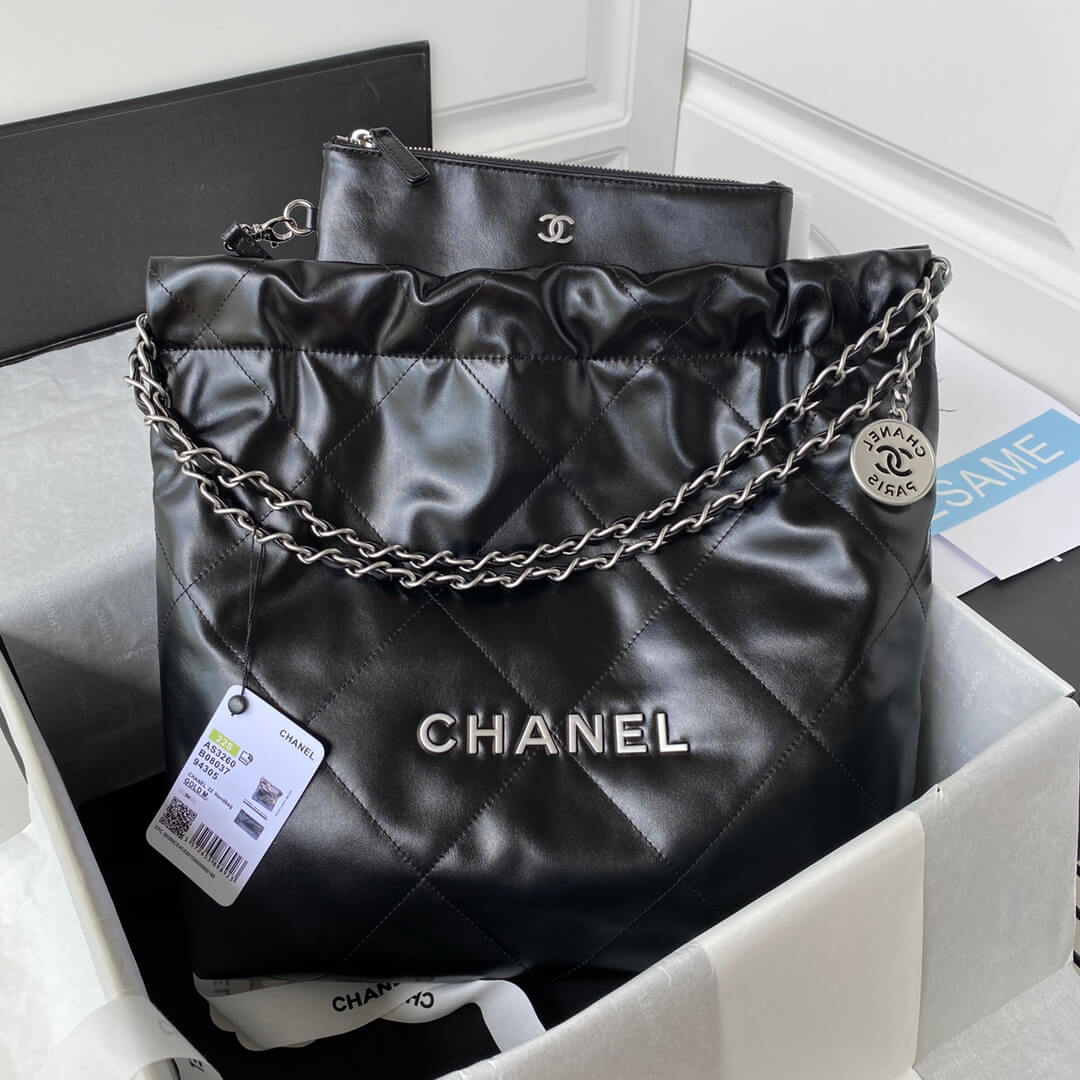 Chanel 22 Small Shiny calfskin leather Shoulder Handbag