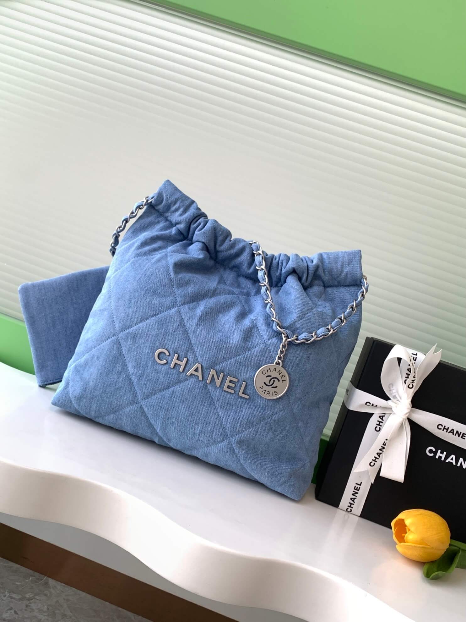 Chanel 22 Washed Denim Shoulder Handbag Blue - Image 10
