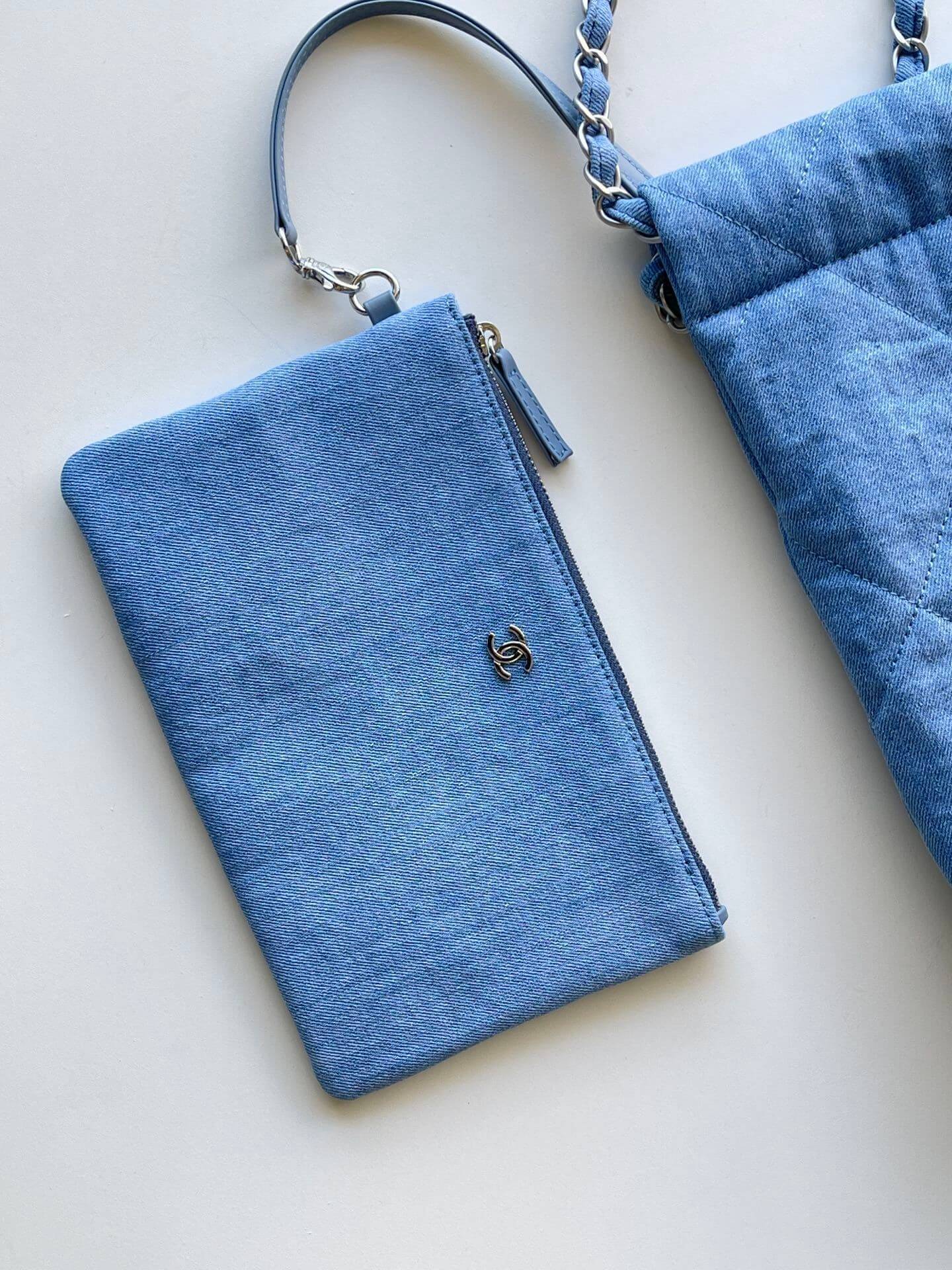 Chanel 22 Washed Denim Shoulder Handbag Blue - Image 15