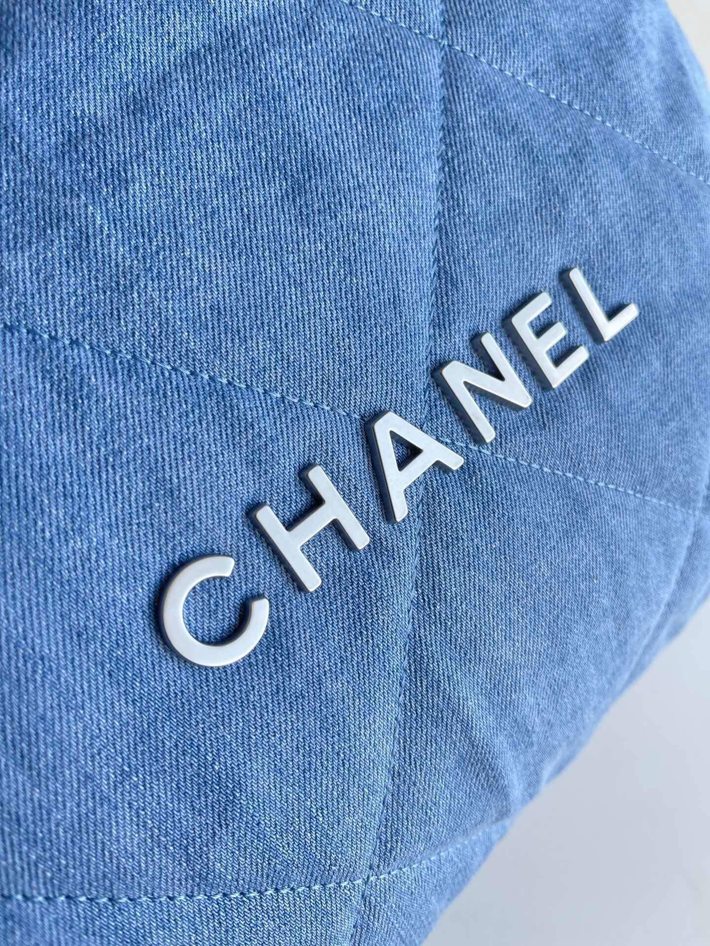Chanel 22 Washed Denim Shoulder Handbag Blue - Image 16