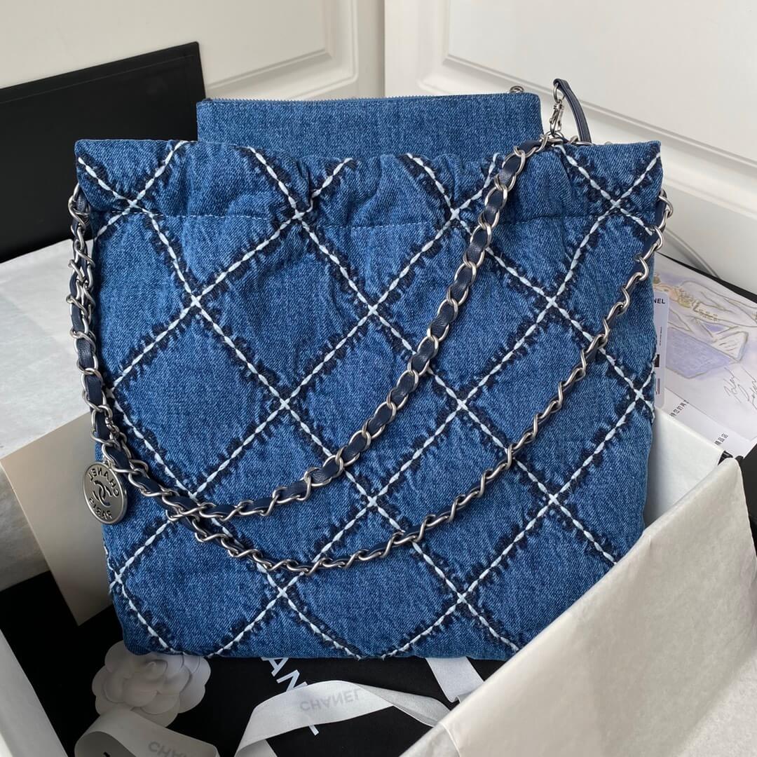 Chanel 22 Washed Denim Shoulder Handbag Blue/White - Image 11