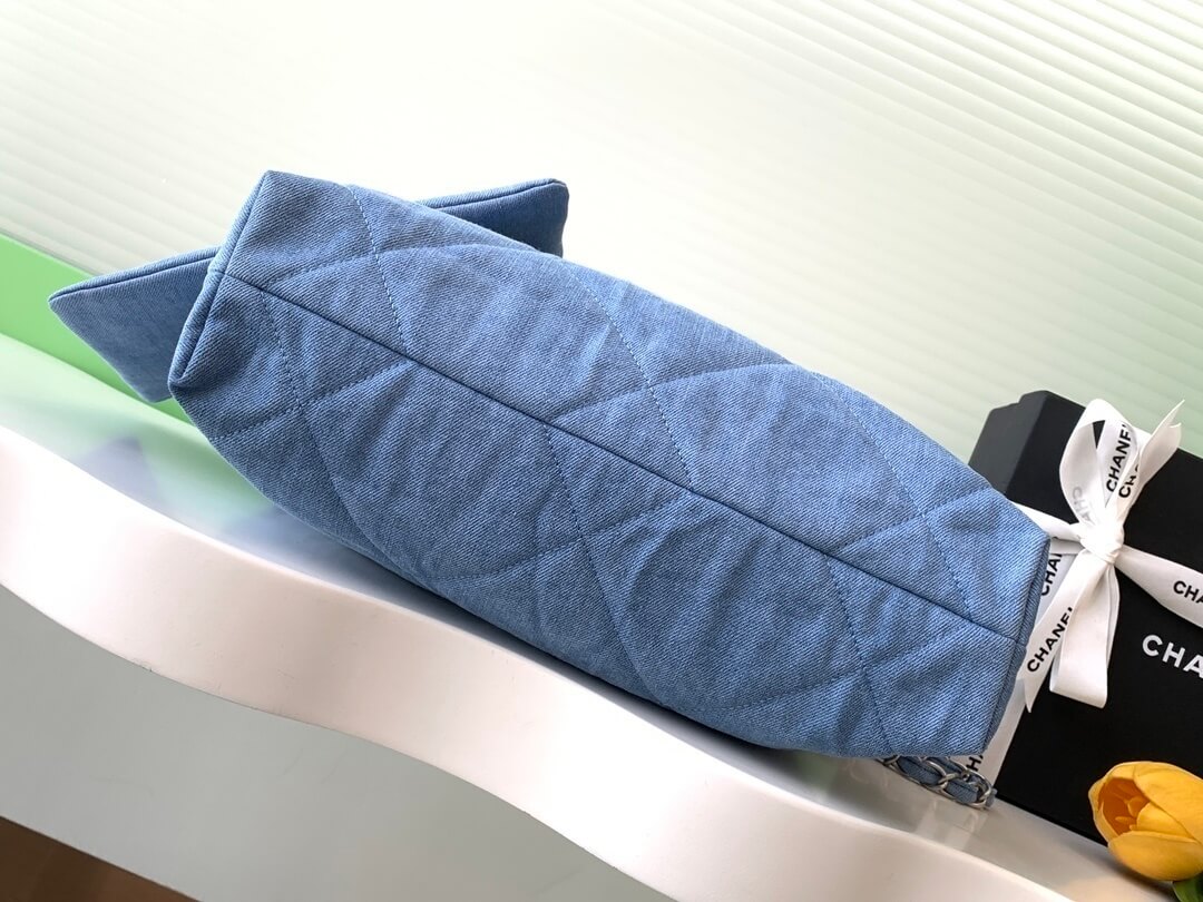 Chanel 22 Washed Denim Shoulder Handbag Blue - Image 18