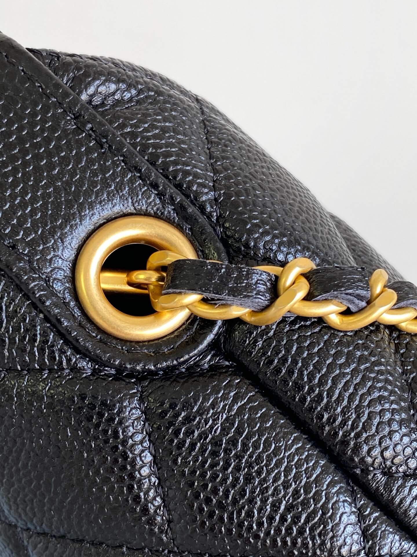 Chanel 25C Small Hobo Grained Caviar Leather Shoulder Crossbody Handbag - Image 24