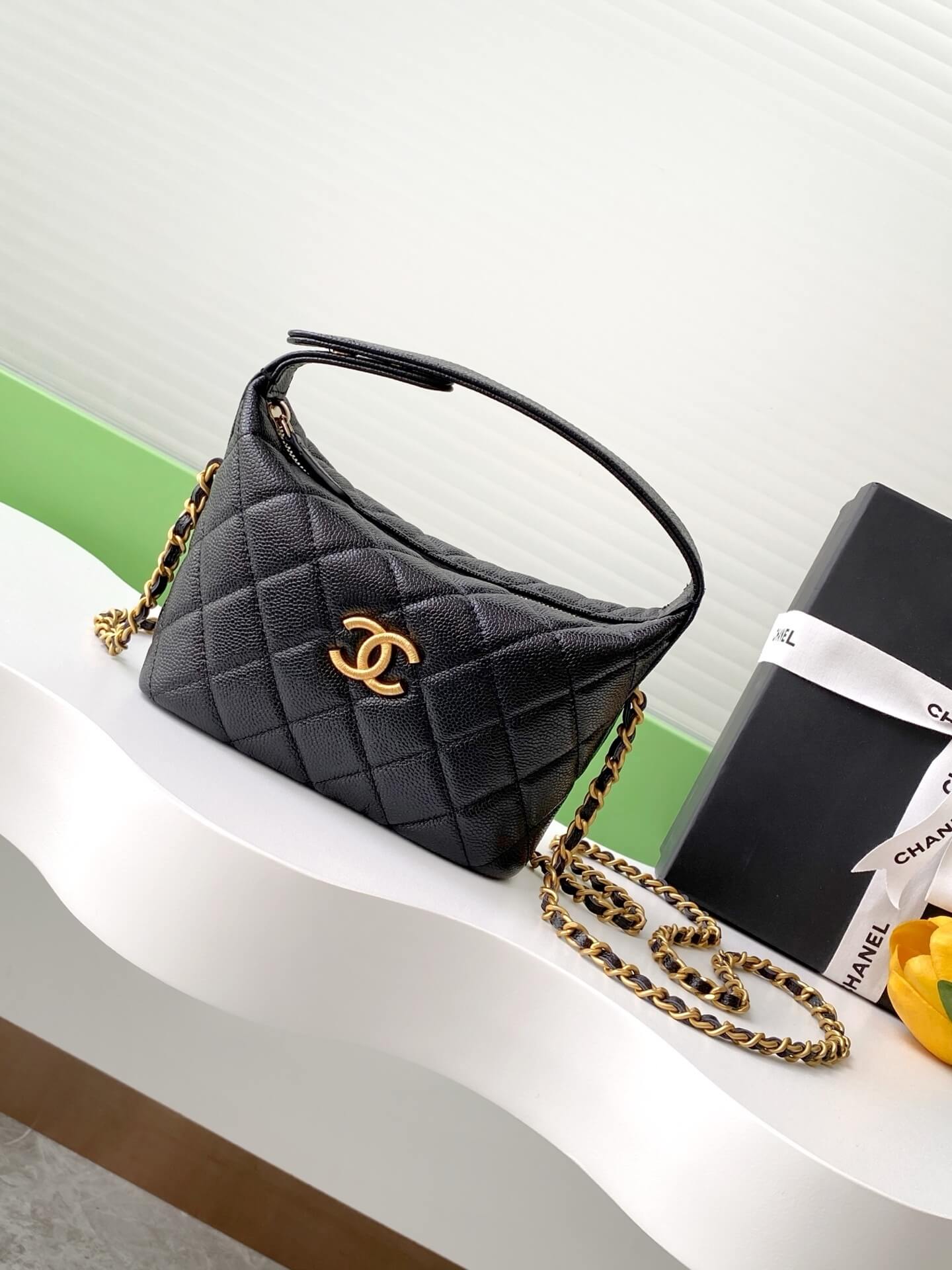 Chanel 25C Small Hobo Grained Caviar Leather Shoulder Crossbody Handbag - Image 19