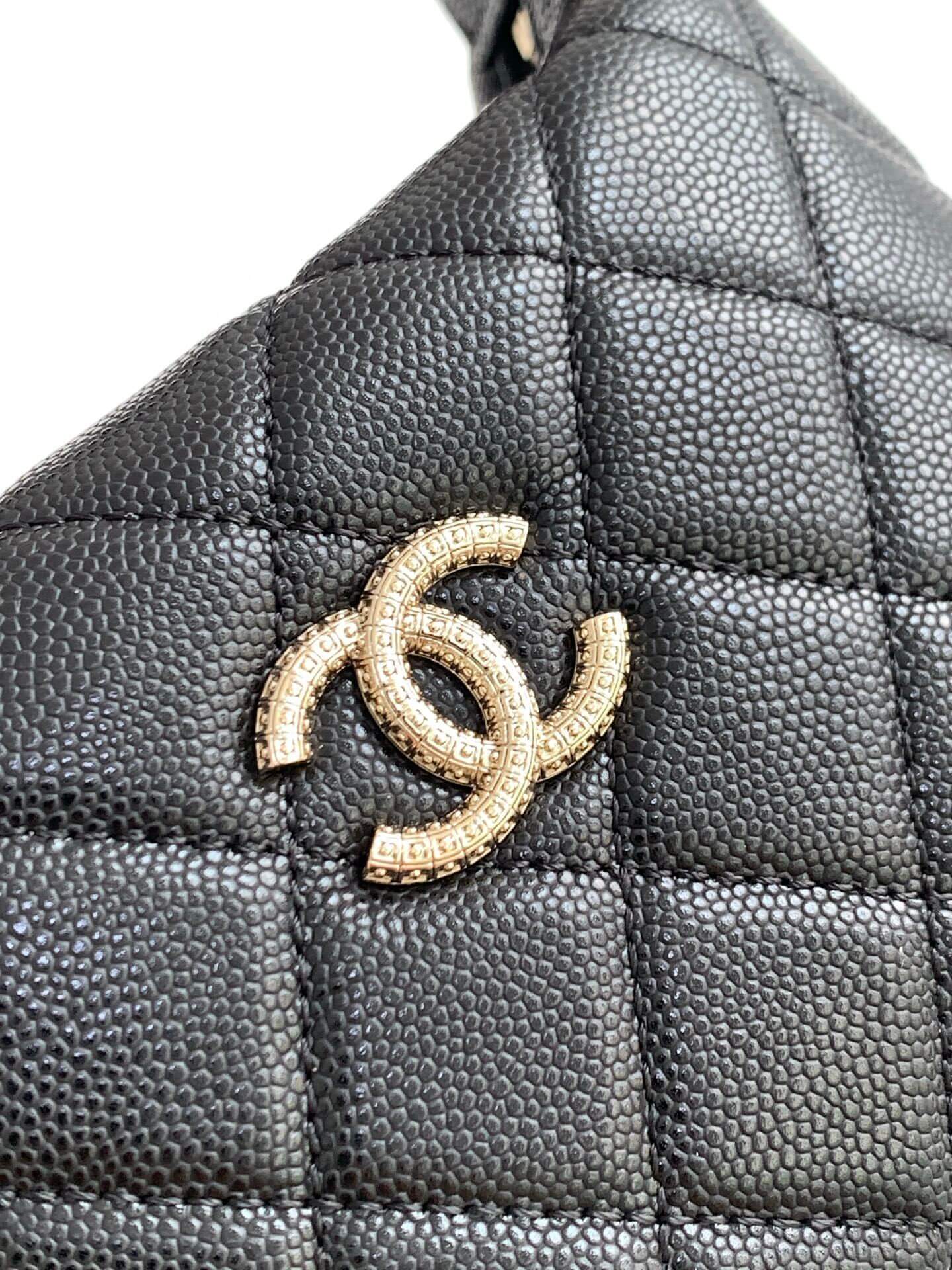 Chanel 25C Small Hobo Grained Caviar Leather Shoulder Crossbody Handbag - Image 32