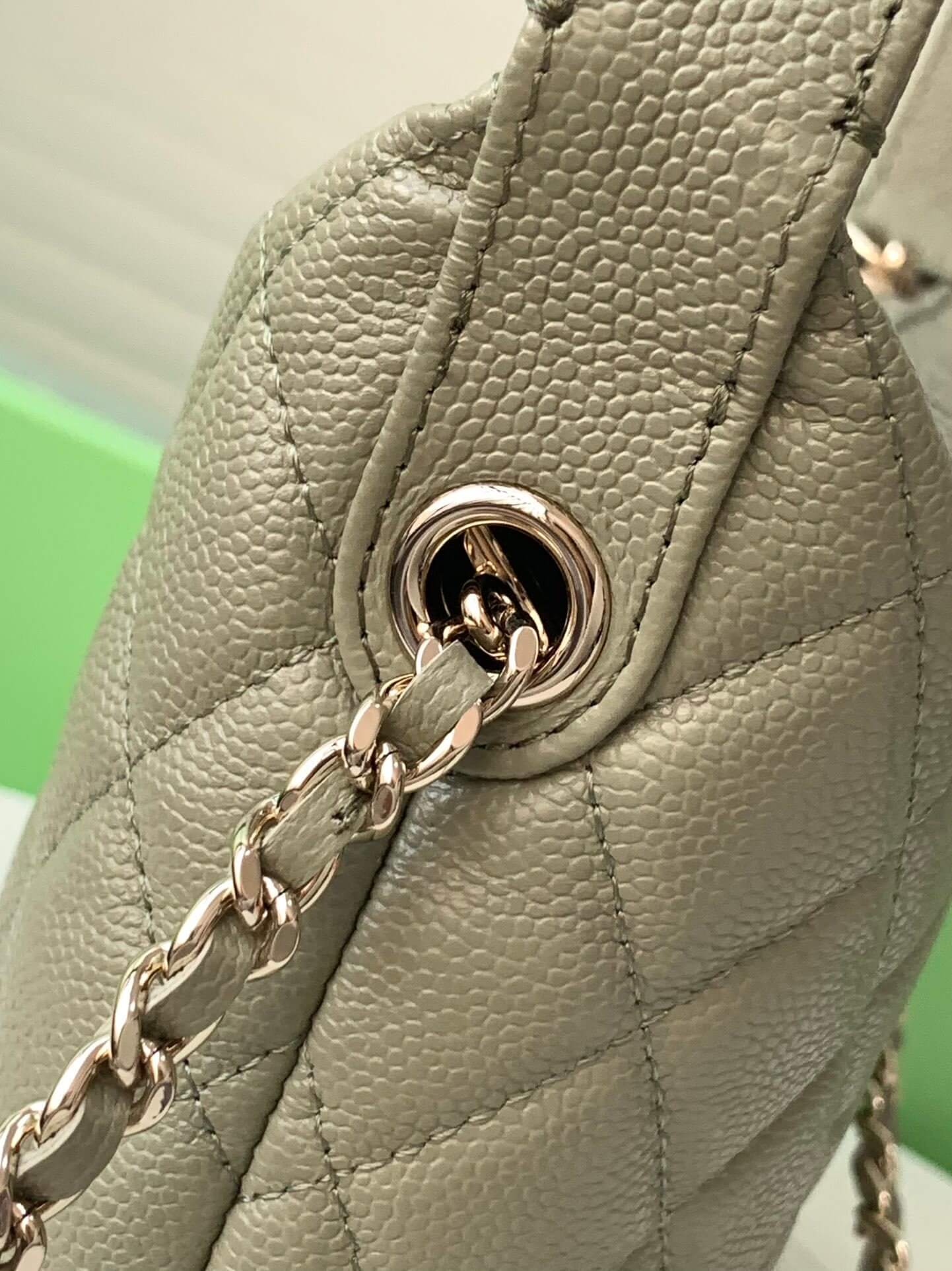 Chanel 25C Small Hobo Grained Caviar Leather Shoulder Crossbody Handbag - Image 15