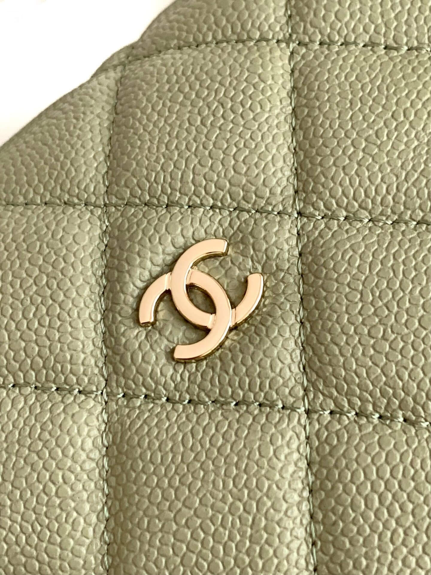 Chanel 25C Small Hobo Grained Caviar Leather Shoulder Crossbody Handbag - Image 14