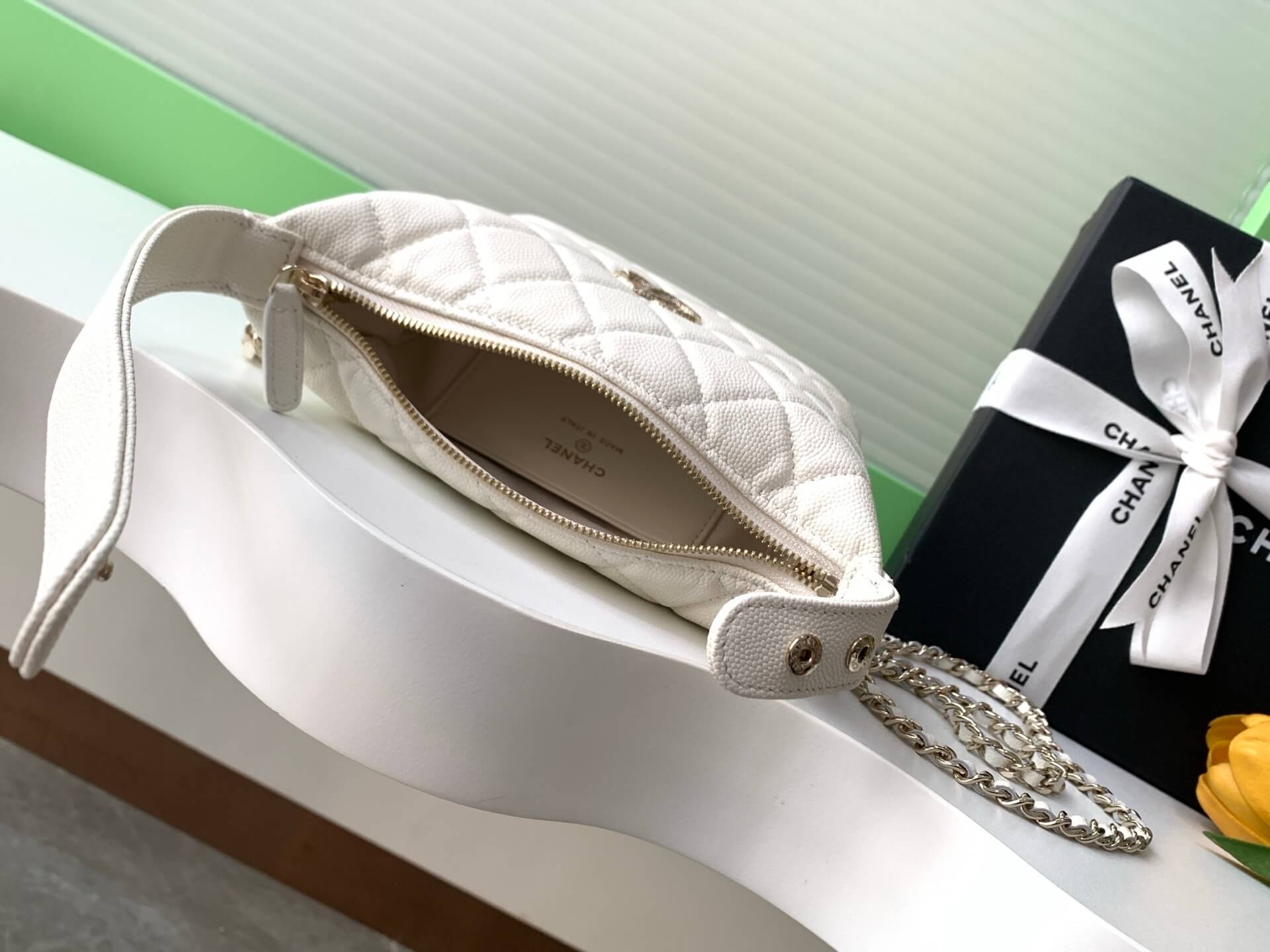 Chanel 25C Small Hobo Grained Caviar Leather Shoulder Crossbody Handbag - Image 47