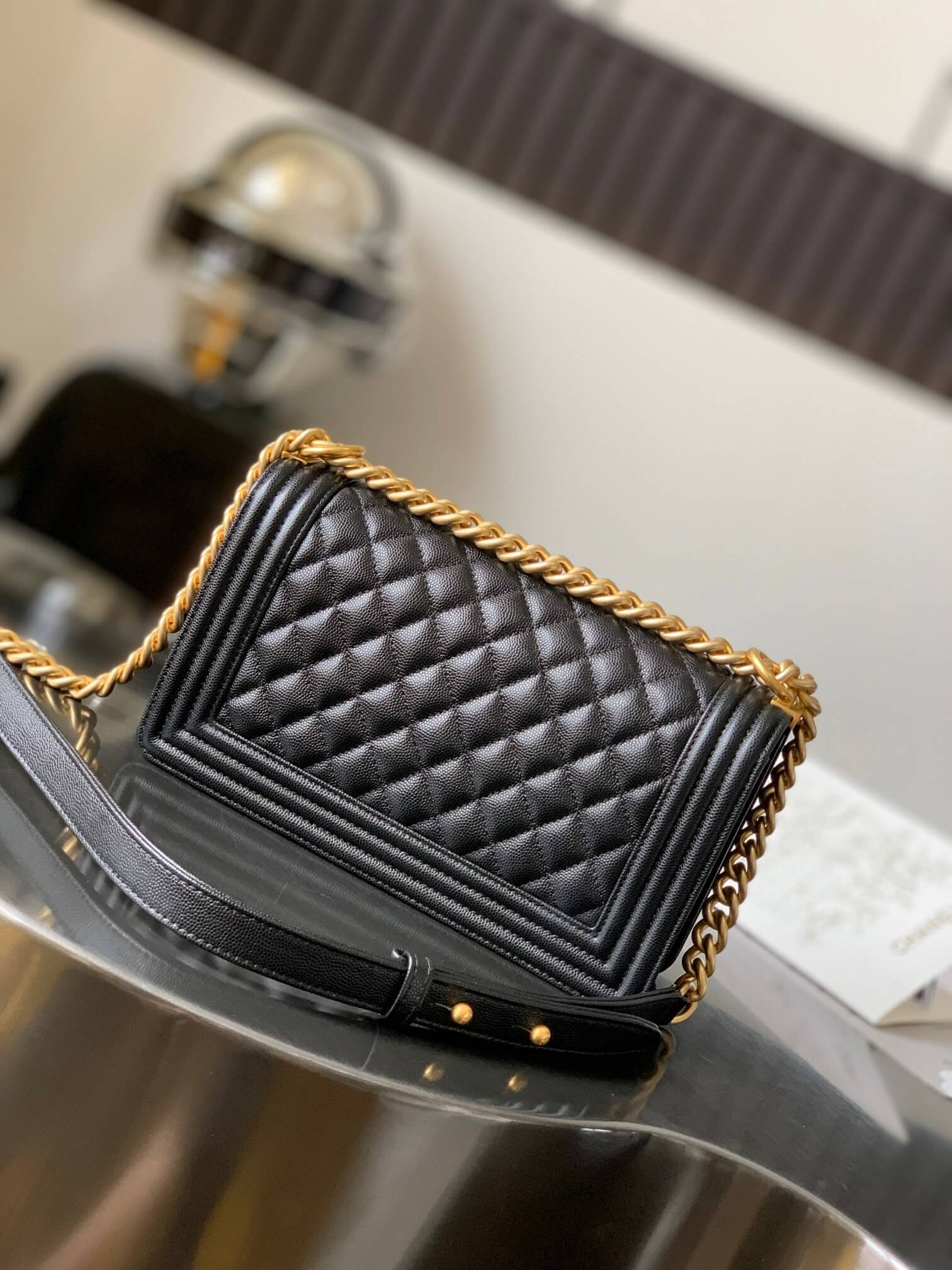 Chanel Boy Grained Shiny Calfskin Shoulder Handbag - Image 9