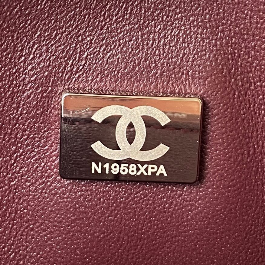 Chanel Classic 11.12 Double Flap Medium Quilted Caviar Leather Shoulder Handbag - Image 24