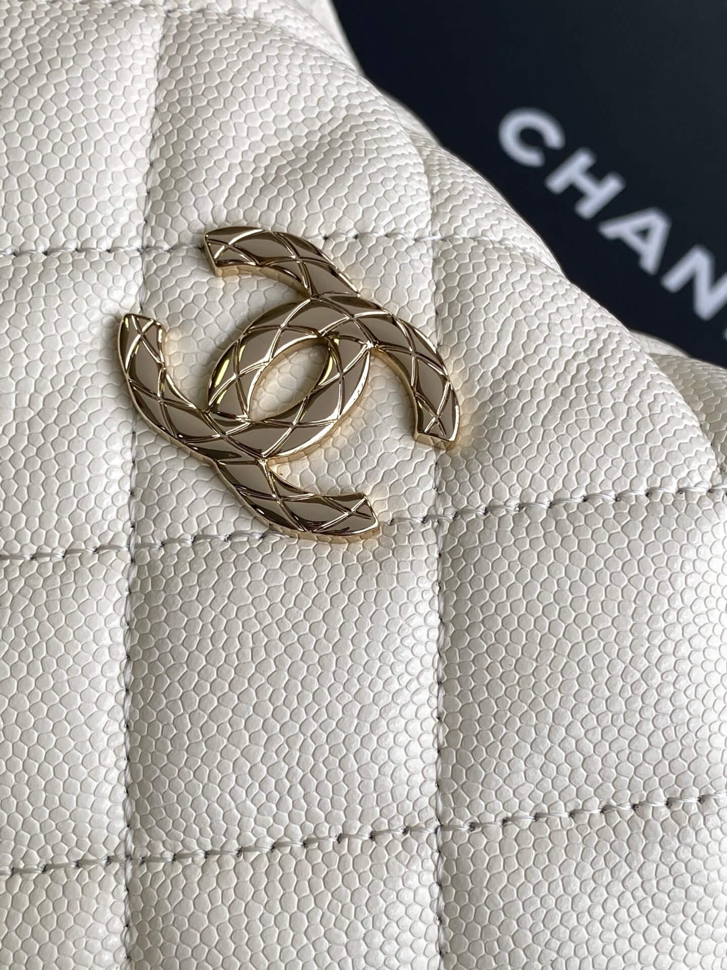 Chanel Coco Crush Handle Clutch With Chain Caviar Leather Shoulder Crossbody Handbag - Image 14