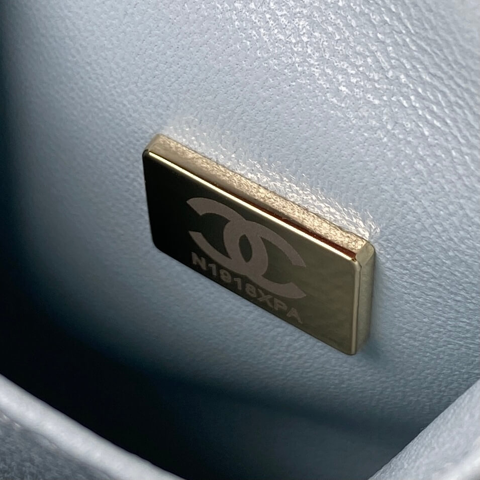 Chanel Coco Handle Quilted Caviar Leather Shoulder Crossbody Handbag - Image 48