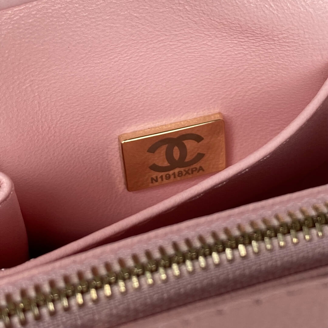 Chanel Coco Handle Quilted Caviar Leather Shoulder Crossbody Handbag - Image 31