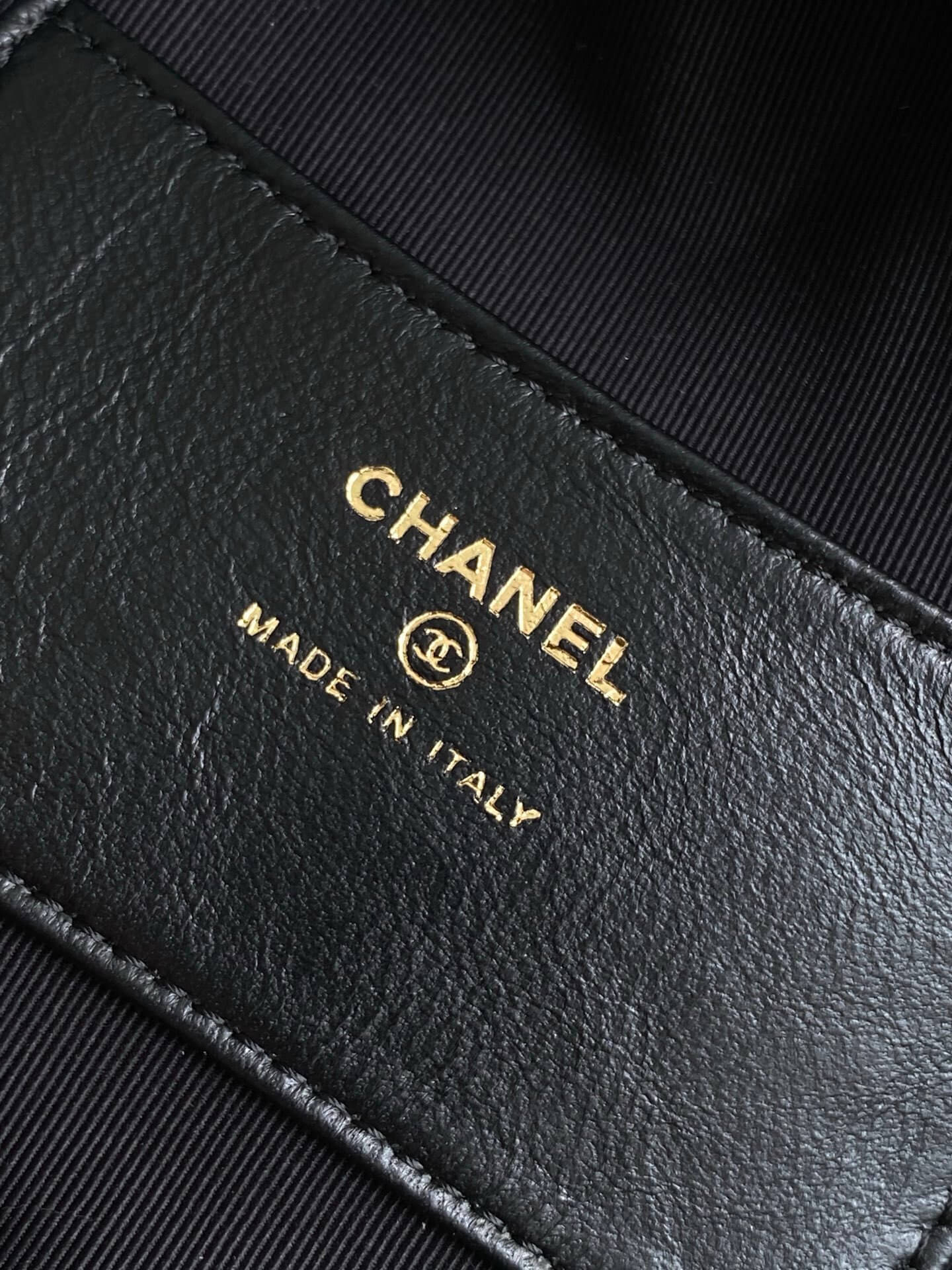 Chanel Pouch Mini Hobo Grained Calfskin Caviar Leather Handbag - Image 41