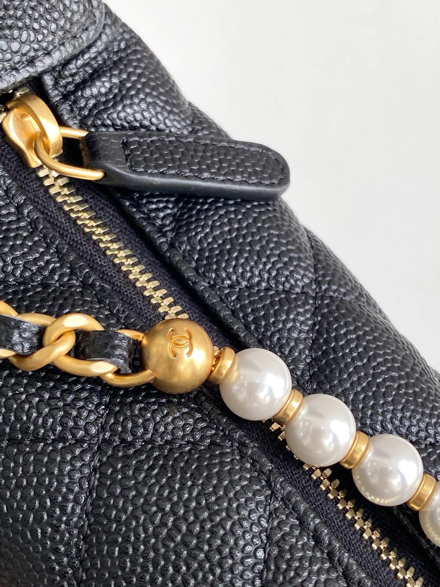 Chanel Pouch Mini Hobo Grained Calfskin Caviar Leather Handbag - Image 43