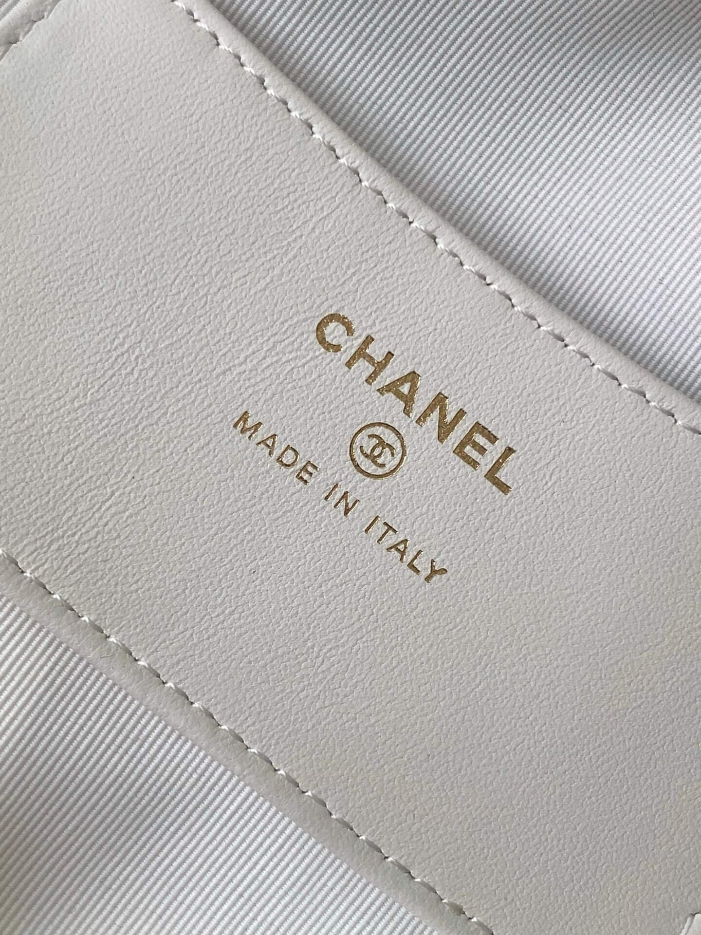 Chanel Pouch Mini Hobo Grained Calfskin Caviar Leather Handbag - Image 32