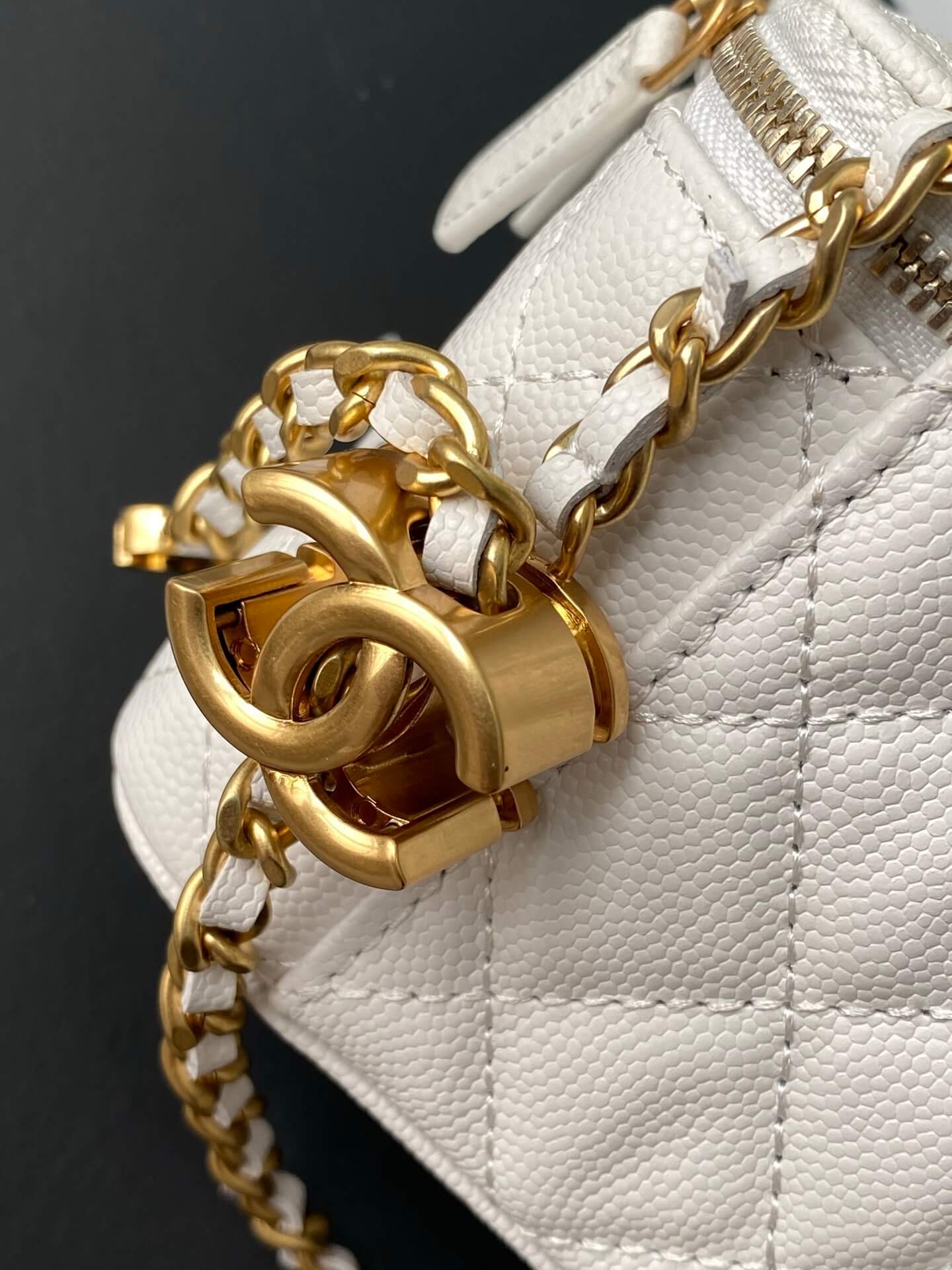 Chanel Quilted Top Handle Mini Vanity Case Caviar Leather Crossbody Bag - Image 8