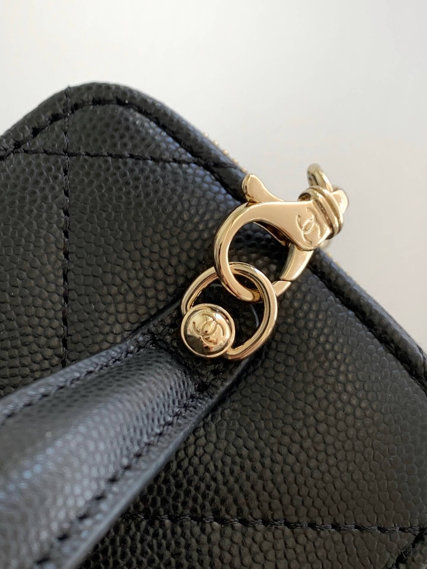 Chanel Small Top Handle Long Vanity Case with Chain Grained Calfskin Caviar Leather - Image 24