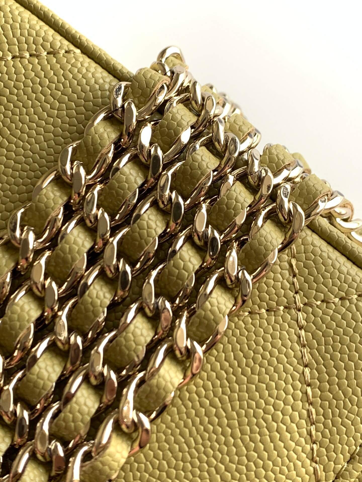 Chanel Small Top Handle Long Vanity Case with Chain Grained Calfskin Caviar Leather - Image 114