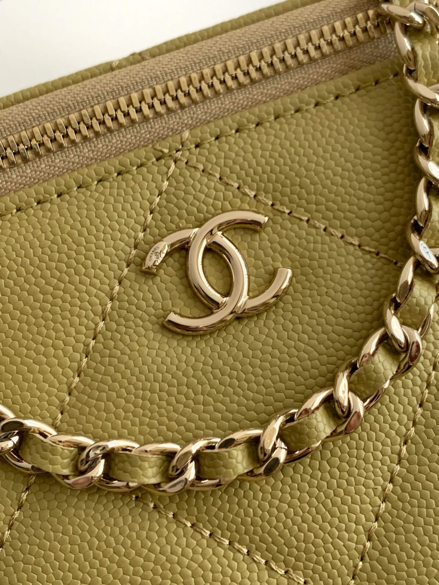 Chanel Small Top Handle Long Vanity Case with Chain Grained Calfskin Caviar Leather - Image 112