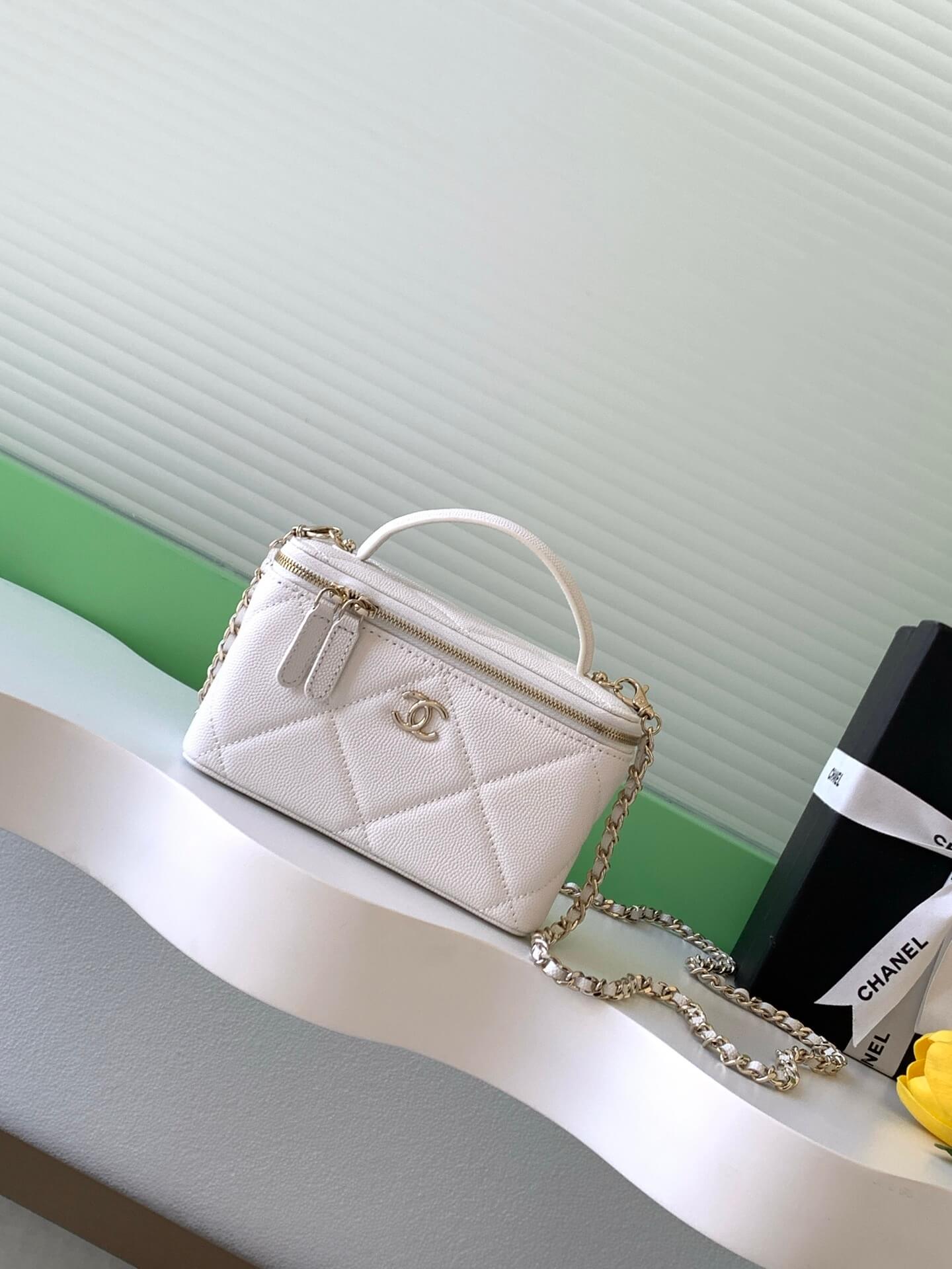 Chanel Small Top Handle Long Vanity Case with Chain Grained Calfskin Caviar Leather - Image 37