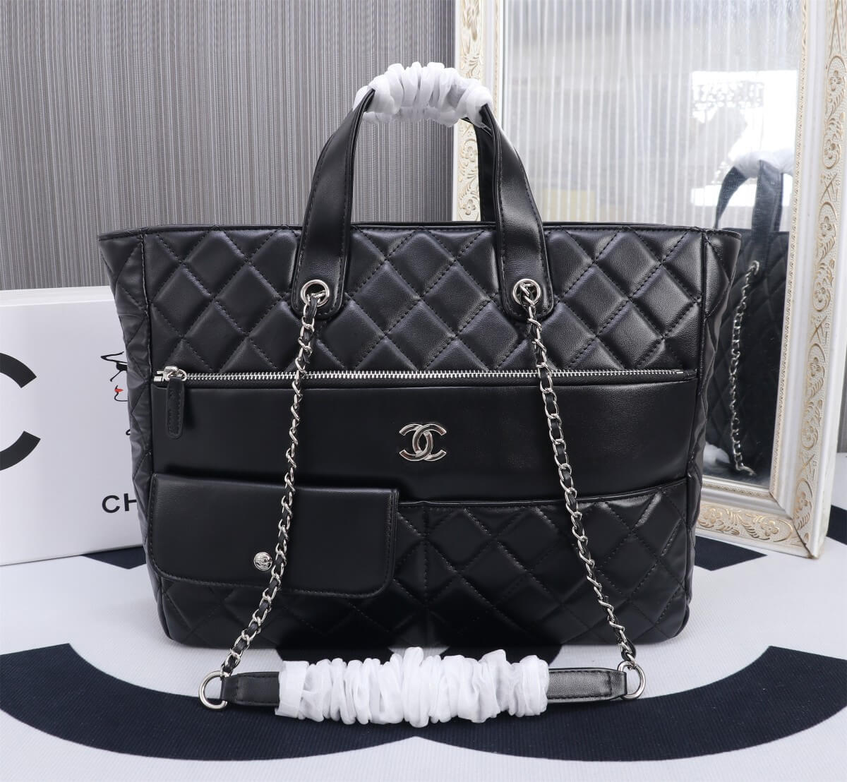 Chanel Ultra Pocket Tote quilted calfskin leather Shoulder Handbag - Image 10