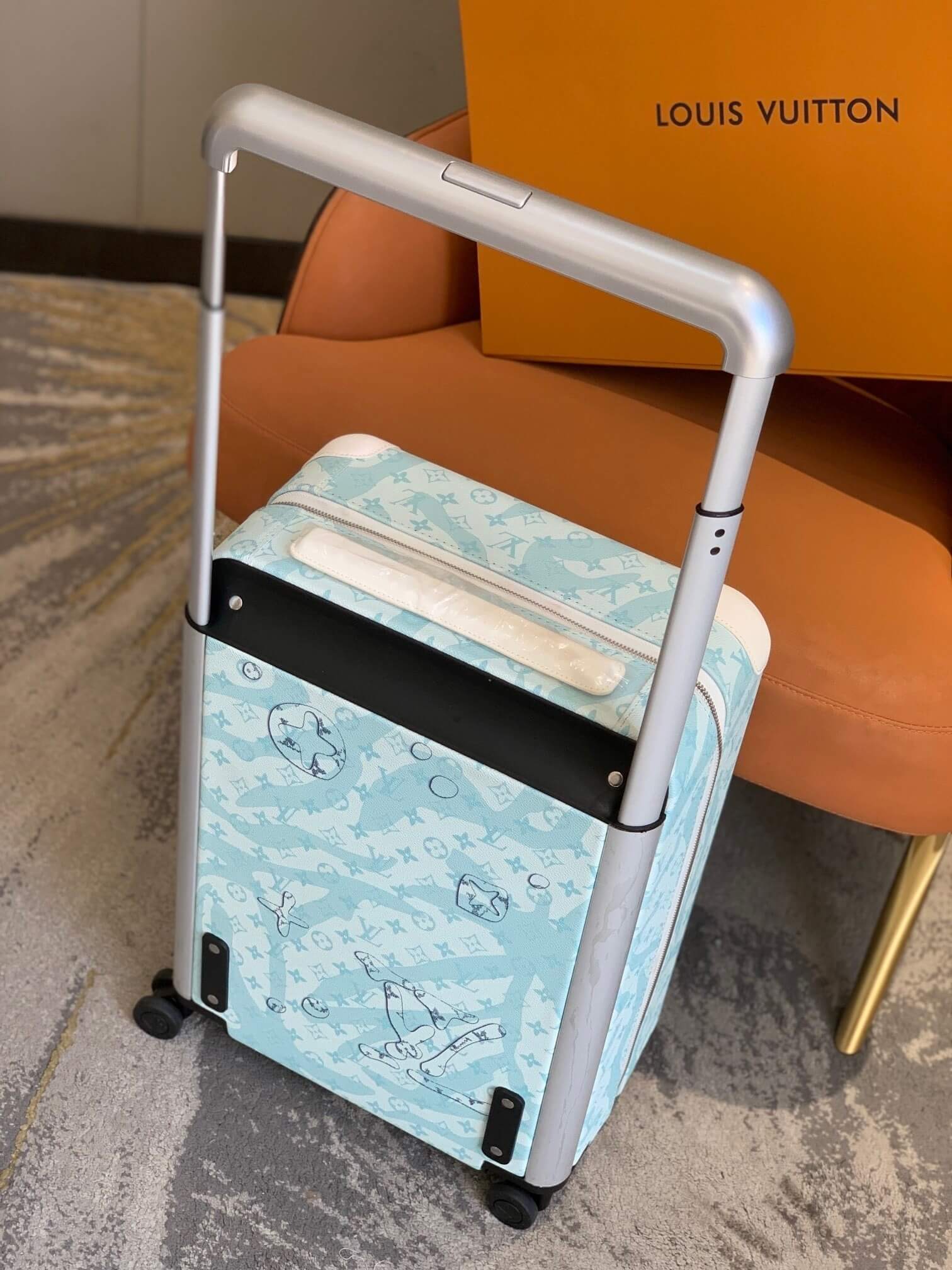 Louis Vuitton LV Monogram Aquagarden fabric Horizon 55 Cabin Suitcase Travel Bag M10241 Crystal Green - Blue - Image 8