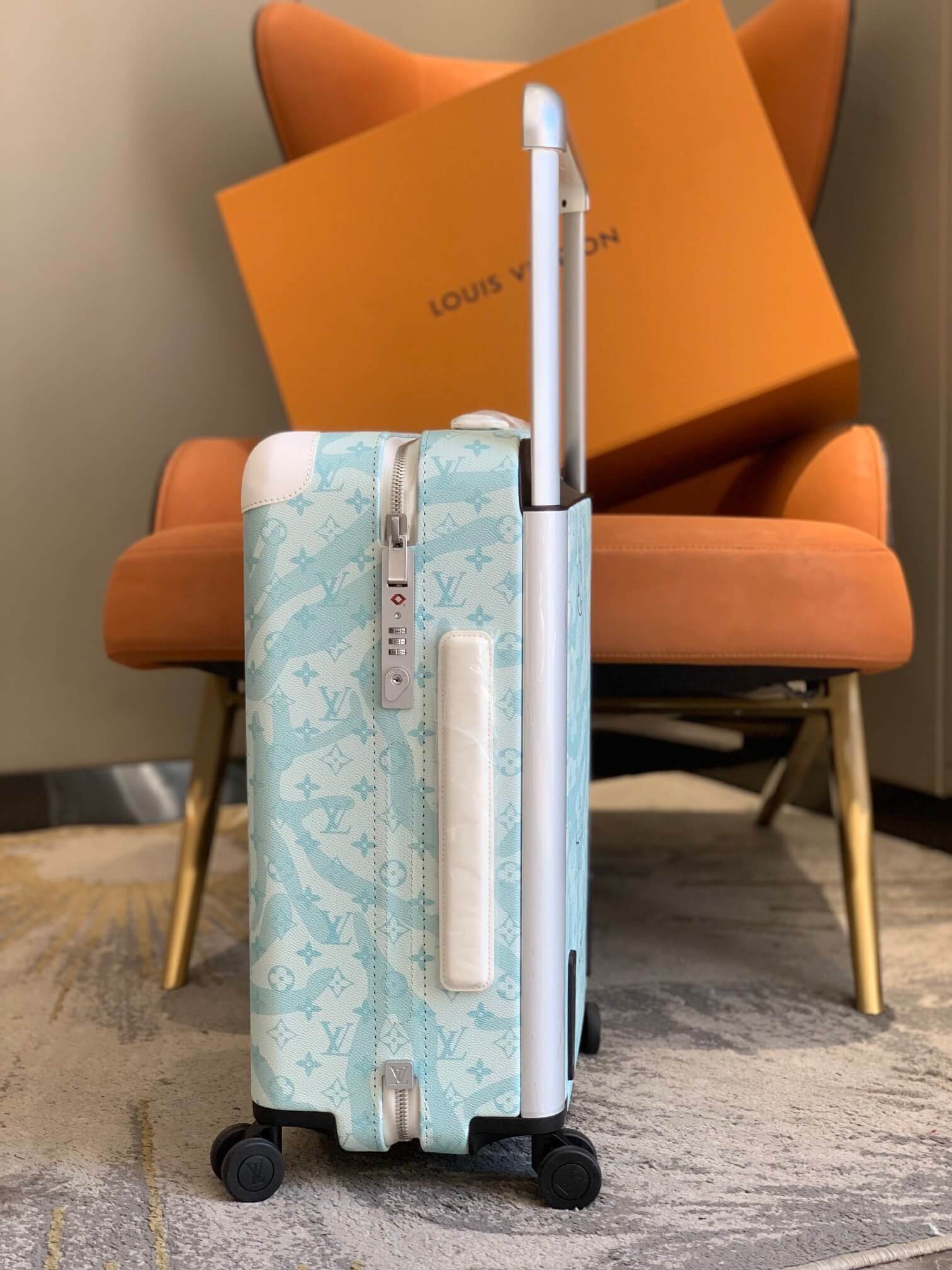 Louis Vuitton LV Monogram Aquagarden fabric Horizon 55 Cabin Suitcase Travel Bag M10241 Crystal Green - Blue - Image 6