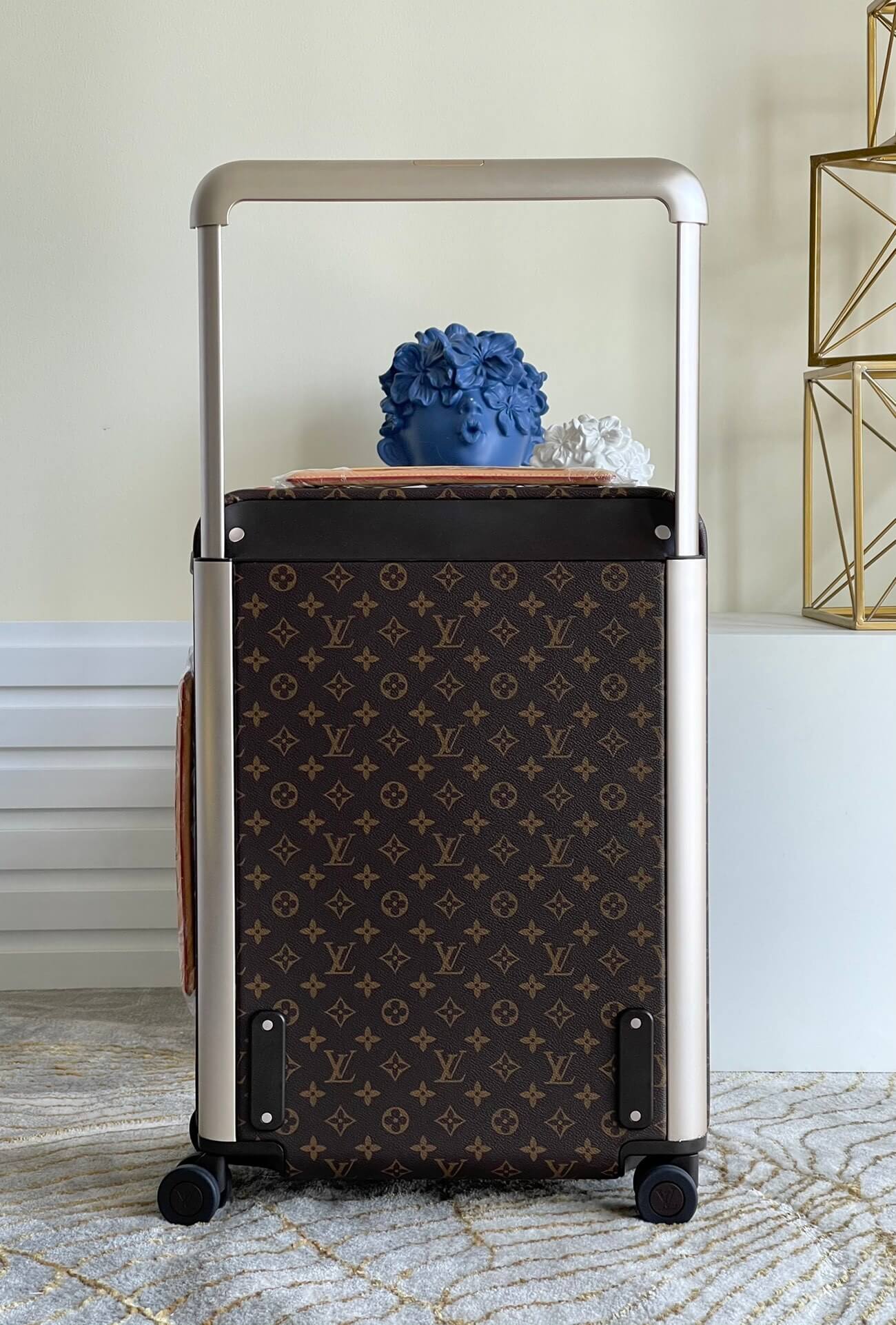 Louis Vuitton LV Monogram Canvas Horizon 50 - 55 Cabin Suitcase Rolling Travel Bag M13768 - M13767 Brown - Image 11