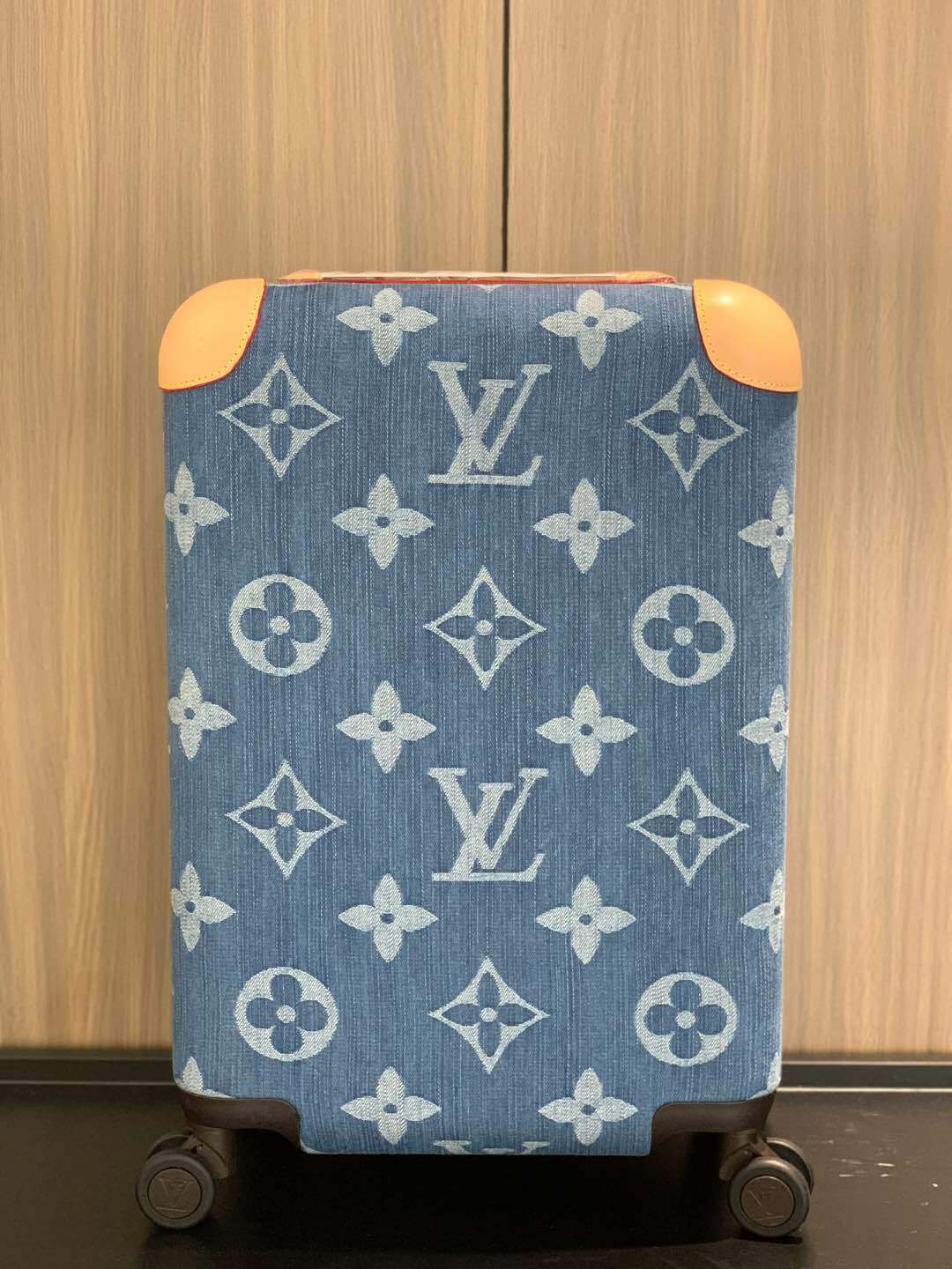 Louis Vuitton LV Monogram Denim Horizon 55 Rolling Suitcase Travel Bag M24314 Blue