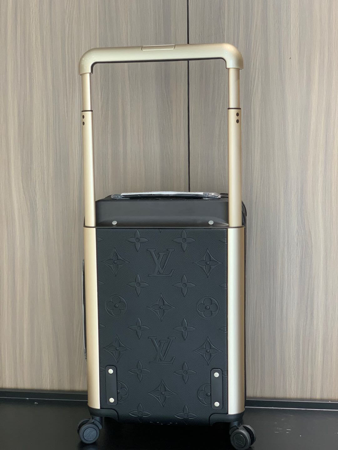 Louis Vuitton LV Monogram Empreinte Giant leather Horizon 55 Cabin Suitcase Travel Bag M13783 Black M46074 Beige - Image 3