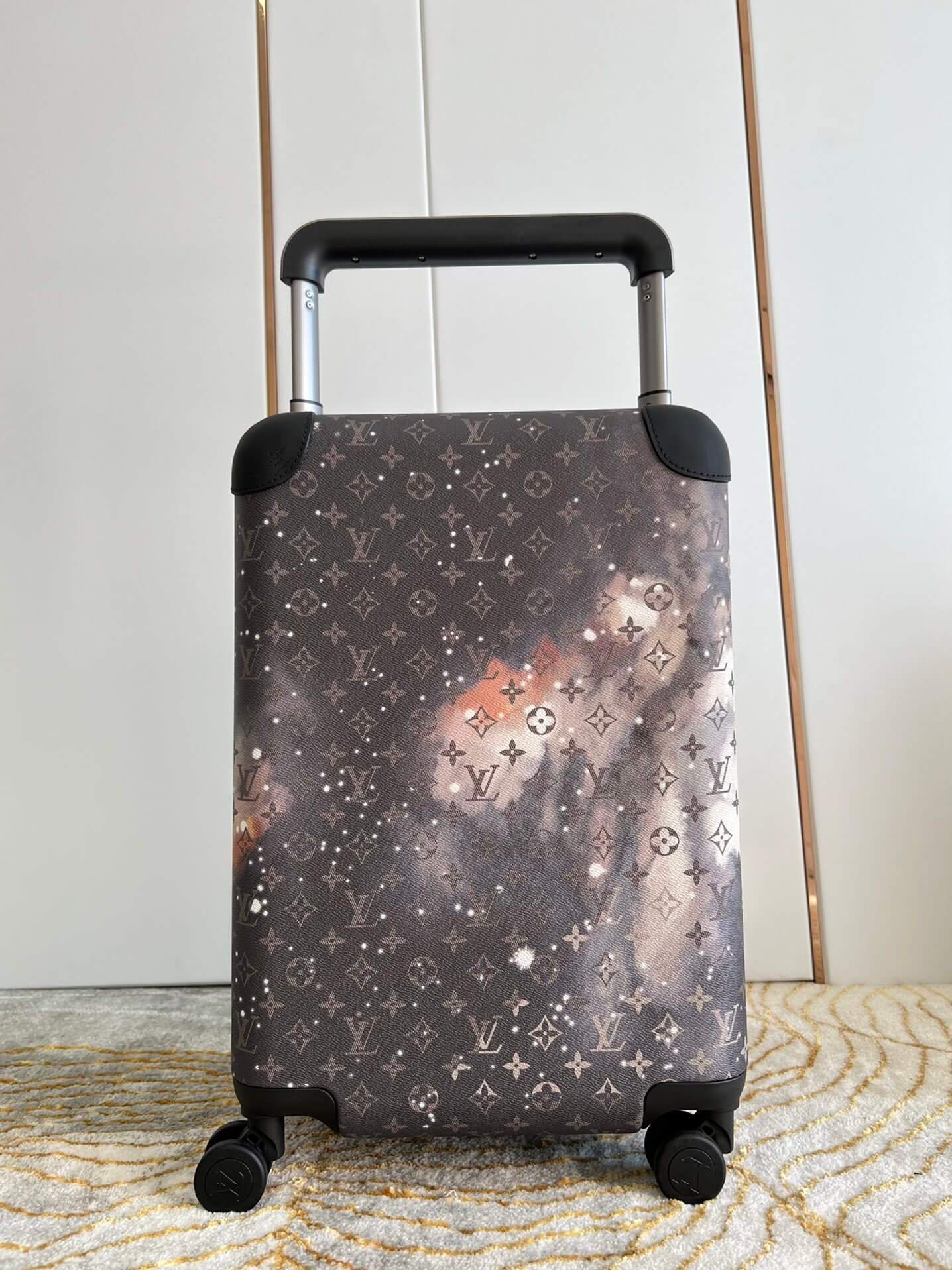 Louis Vuitton LV Monogram canvas Galaxy Horizon 55 Cabin Suitcase Rolling Travel Bag M44179 Black Galaxy