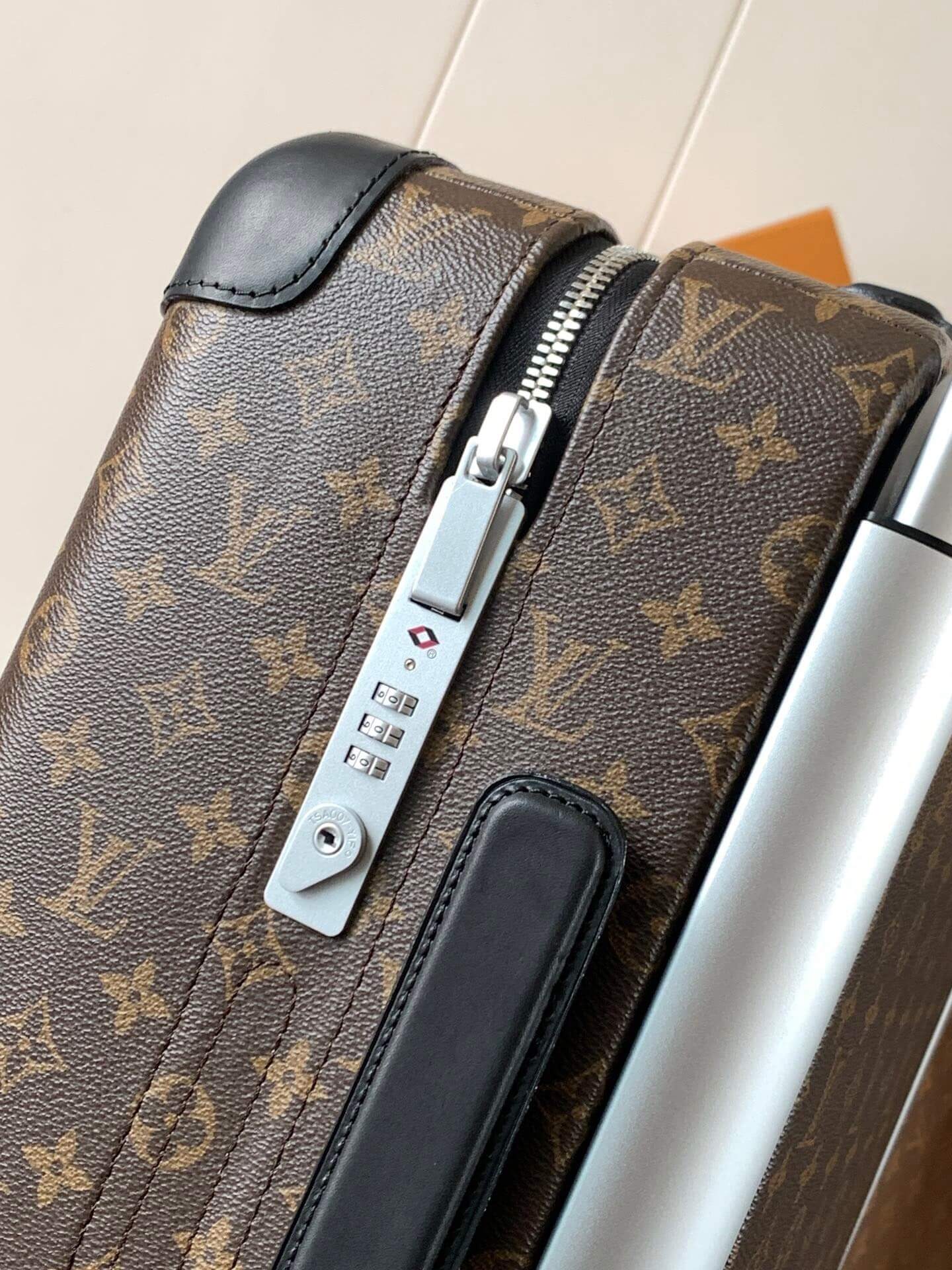 Louis Vuitton LV Monogram coated canvas Horizon 55 Cabin Suitcase Rolling luggage Travel Bag M20294 Brown / Black - Image 5