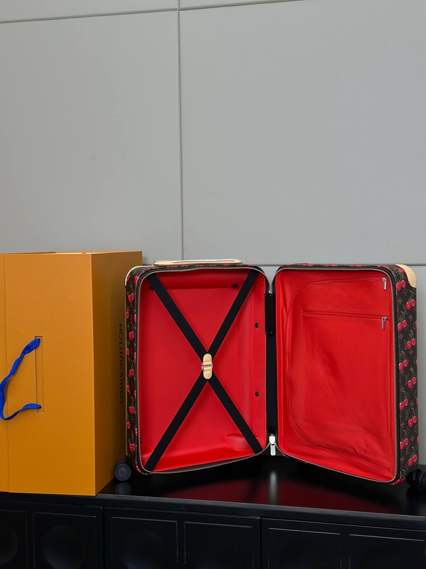 Louis Vuitton LV x TM Monogram coated canvas Horizon 55 Cabin Suitcase Travel Bag M13789 Brown Cherry - Image 3