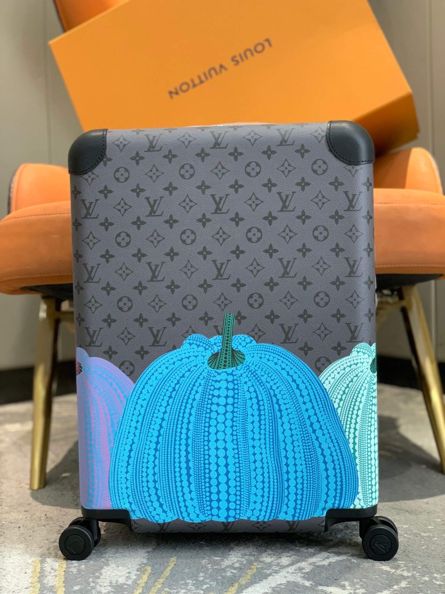 Louis Vuitton Monogram Eclipse Reverse coated canvas - Monogram coated canvas Pumpkin LV x YK Horizon 55 Rolling Suitcase Travel Bag Black - Brown