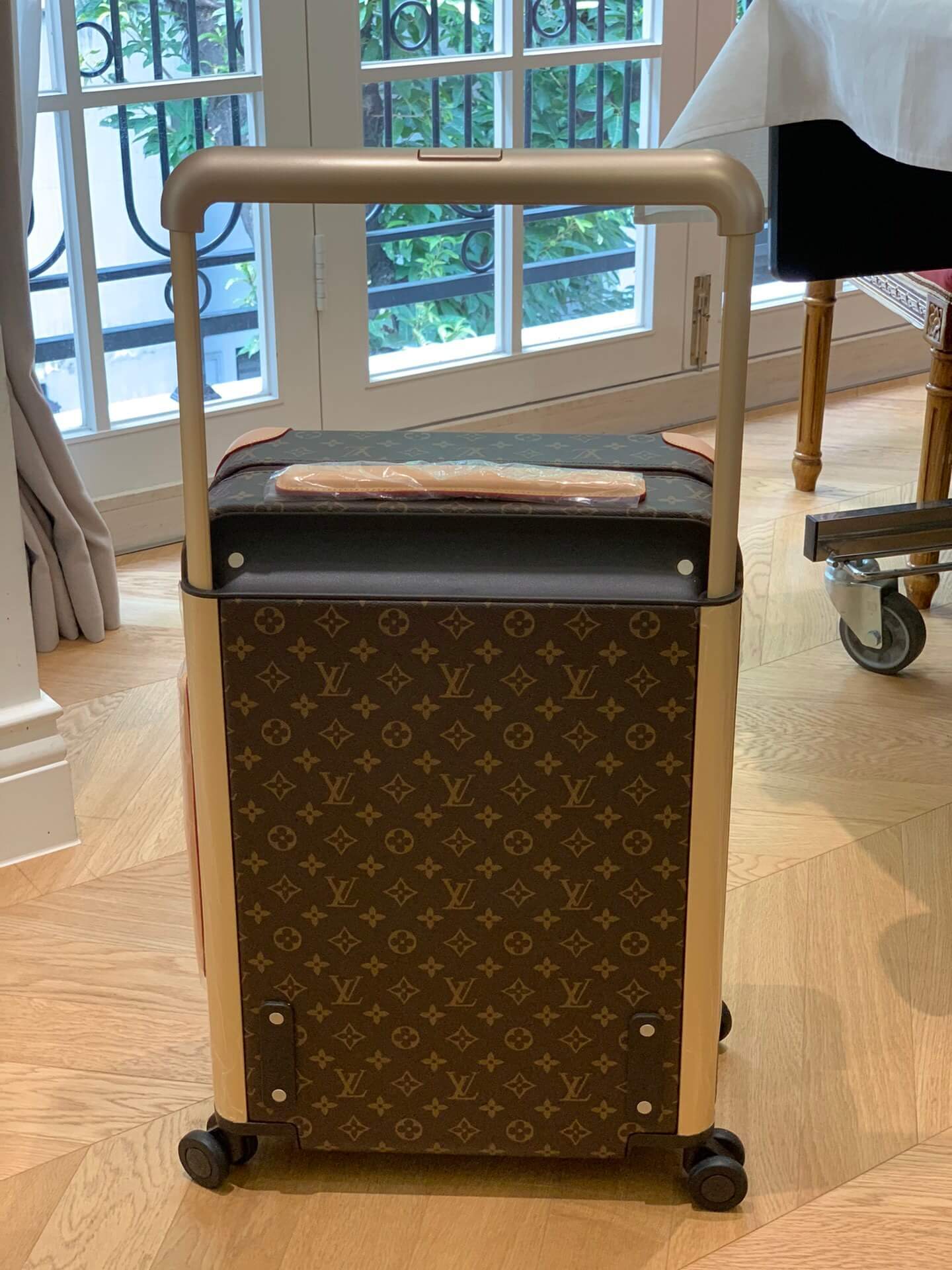 Louis Vuitton Monogram Eclipse Reverse coated canvas - Monogram coated canvas Pumpkin LV x YK Horizon 55 Rolling Suitcase Travel Bag Black - Brown - Image 16