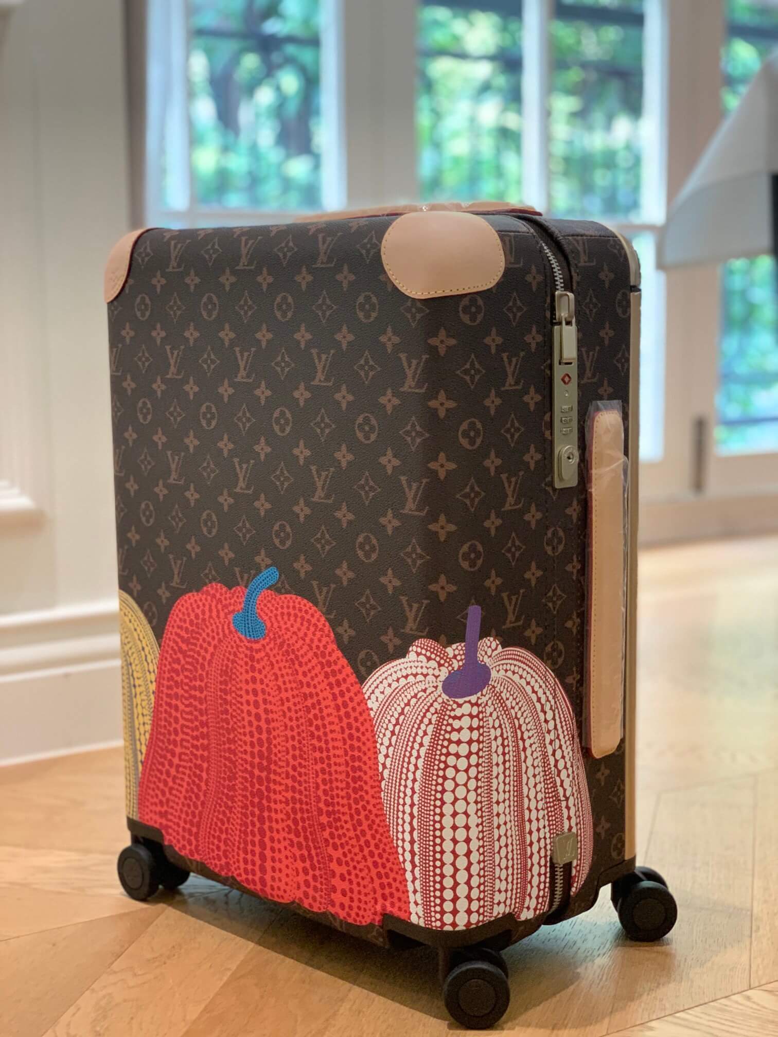 Louis Vuitton Monogram Eclipse Reverse coated canvas - Monogram coated canvas Pumpkin LV x YK Horizon 55 Rolling Suitcase Travel Bag Black - Brown - Image 14