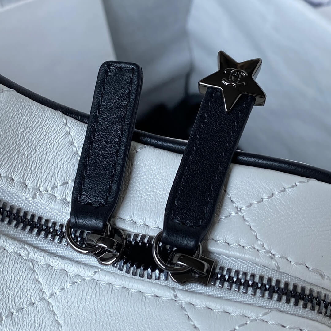 Chanel 24C Fame Star Quilted Lambskin Leather Shoulder Crossbody Bag - Image 36