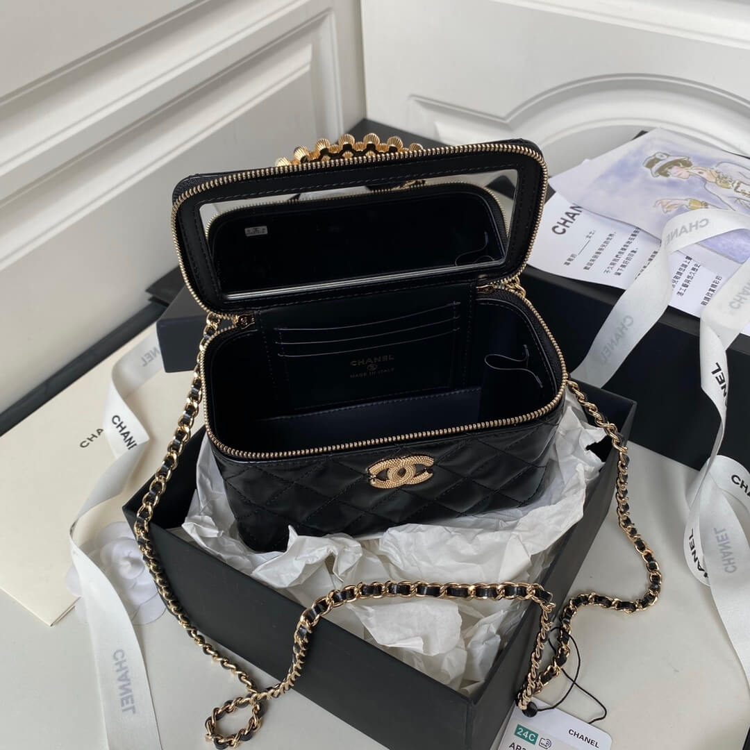 Chanel 24P Small Vanity Case with Handle Shiny Grained Calfskin Crossbody Handbag - Image 3