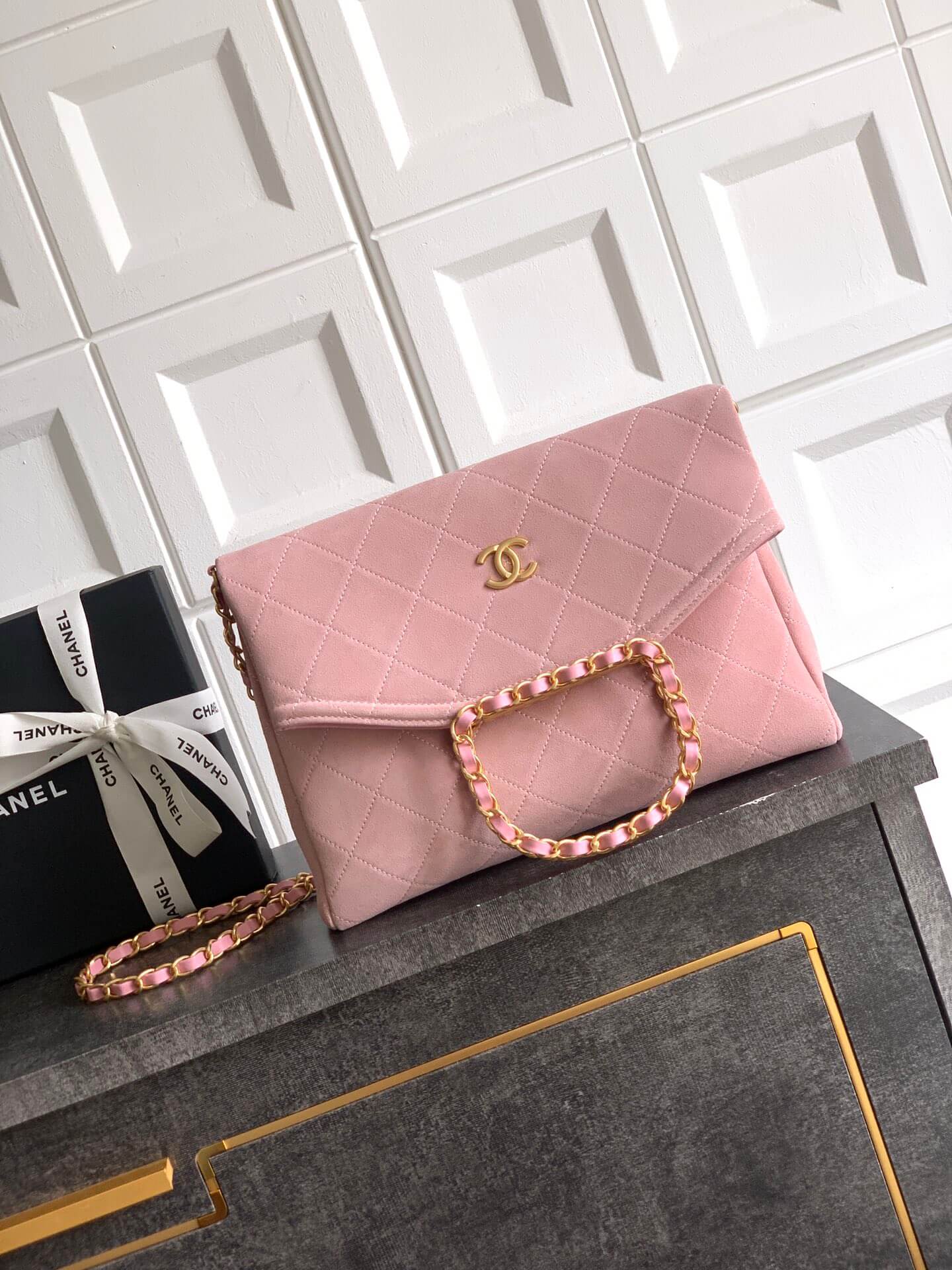 Chanel 25 Hobo Flap Suede Calfskin & Lambskin lining Shoulder Handbag - Image 37