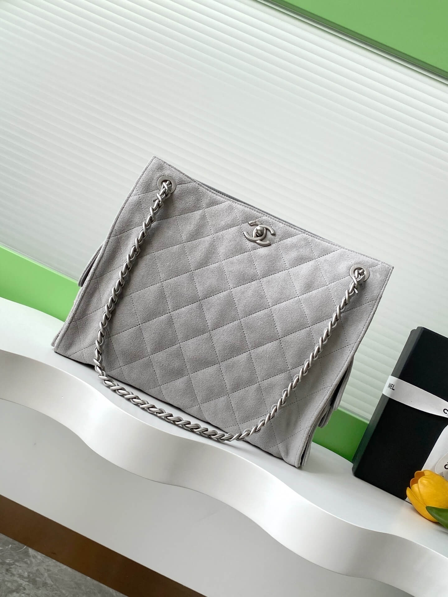 Chanel 25 Hobo Tote Shoulder Handbag Shopping Suede Calfskin Leather