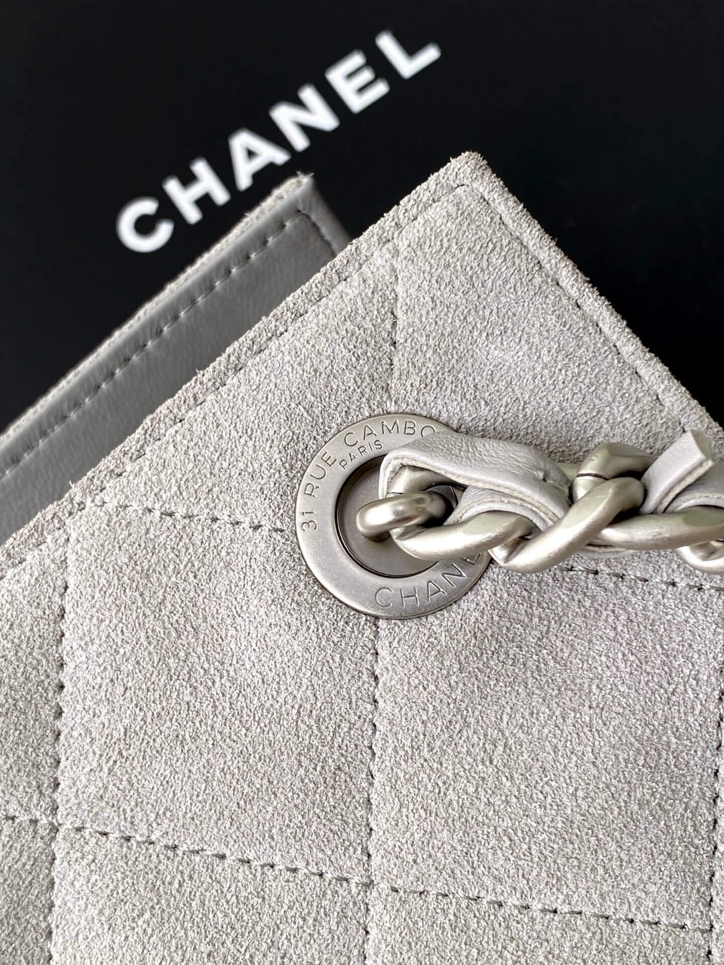 Chanel 25 Hobo Tote Shoulder Handbag Shopping Suede Calfskin Leather - Image 7