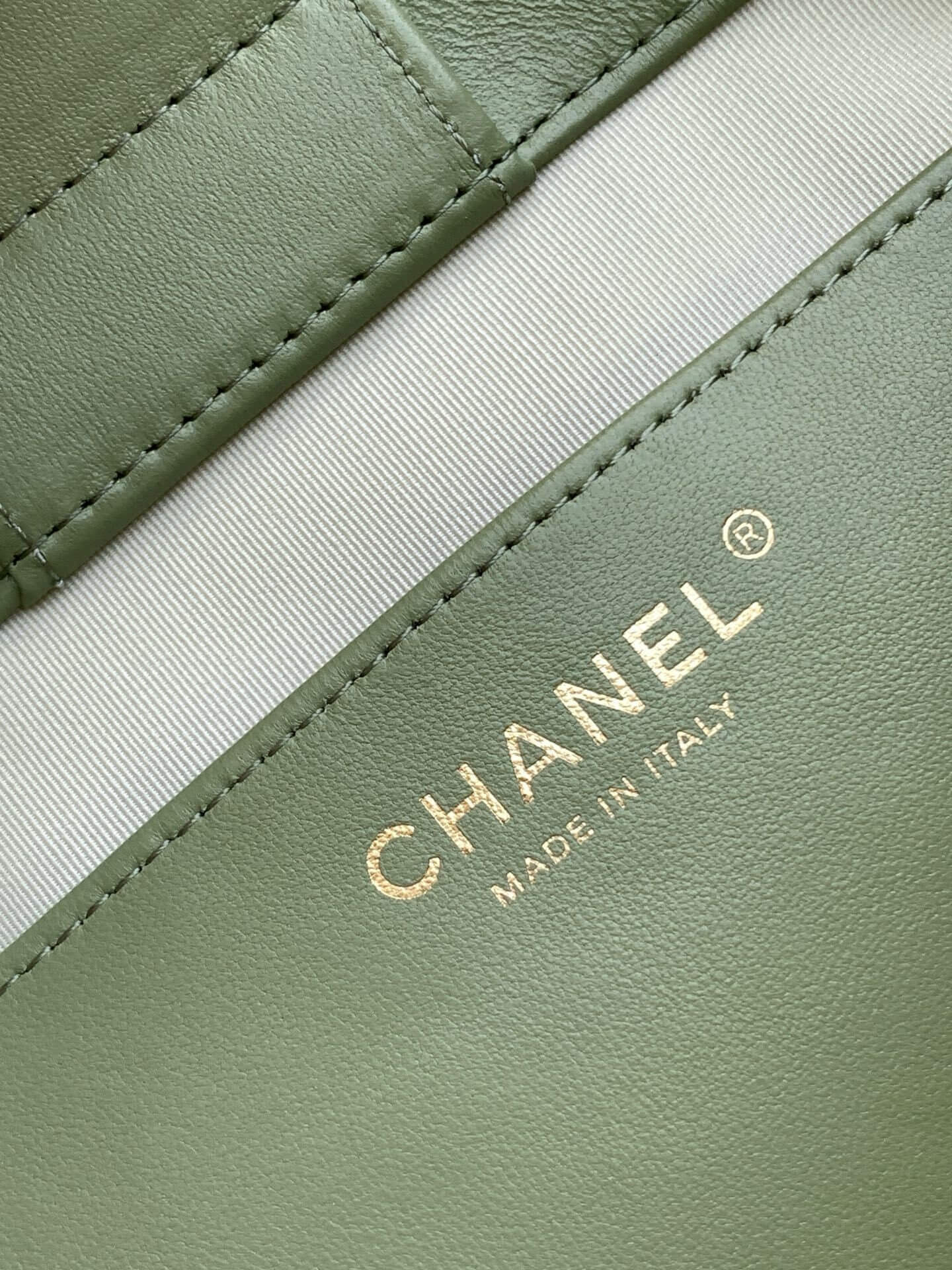 Chanel 25 Hobo Tote Shoulder Handbag Shopping Suede Calfskin Leather - Image 14