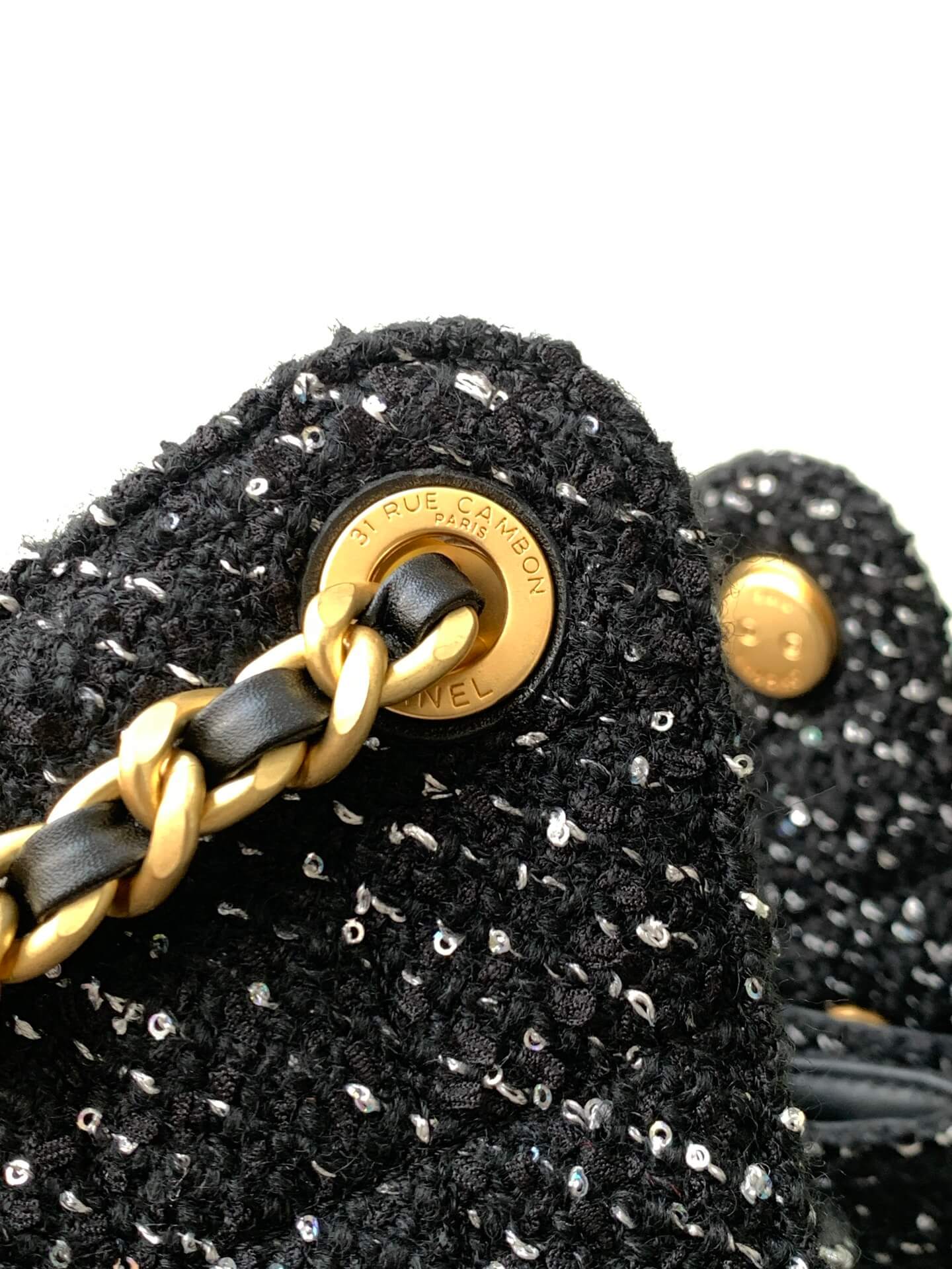 Chanel 25 Hobo Tweed Sequined Aged Gold-tone Metal Hardware Shoulder Bag - Image 16
