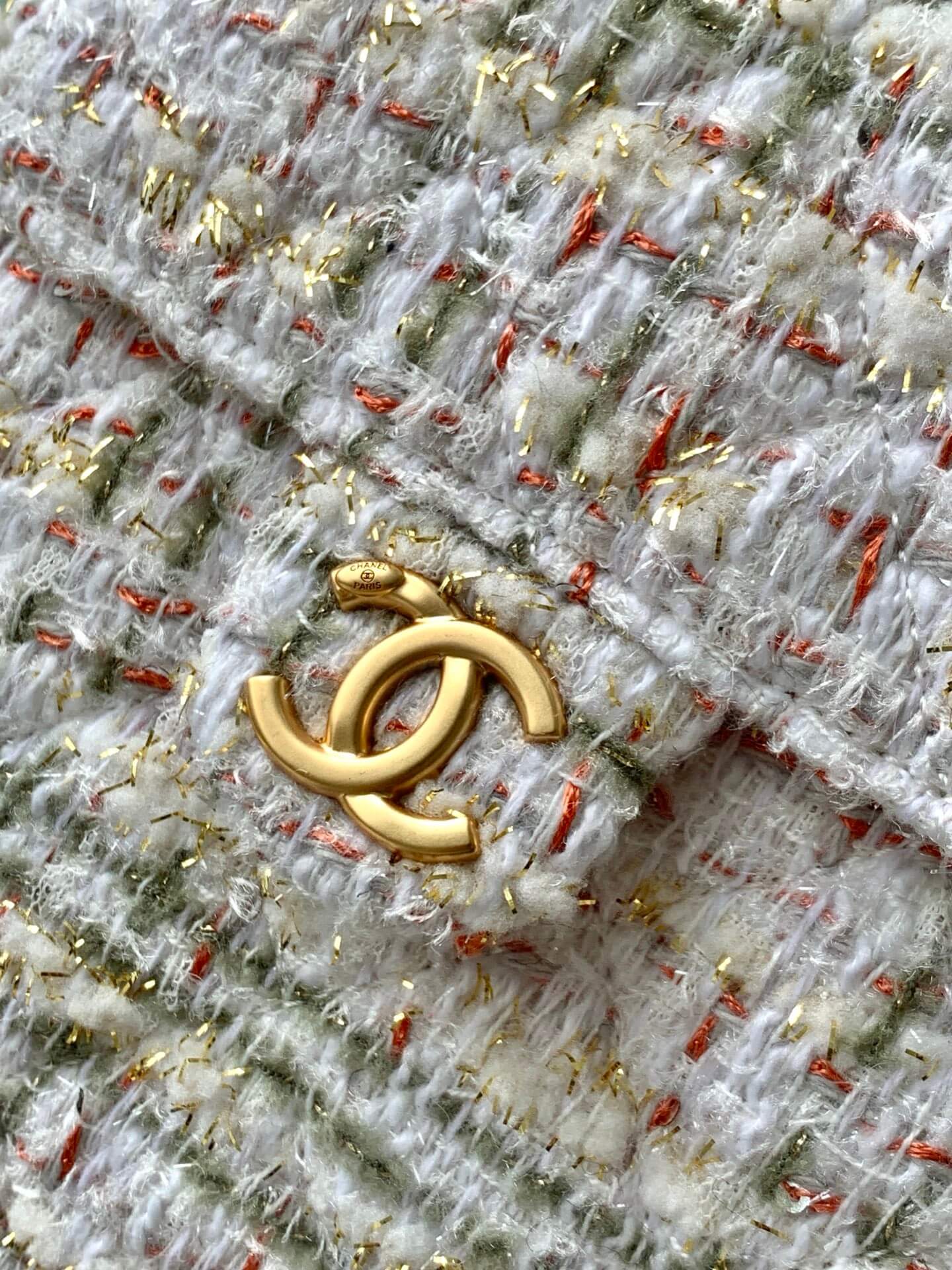 Chanel 25 Hobo Tweed Sequined Aged Gold-tone Metal Hardware Shoulder Bag - Image 33