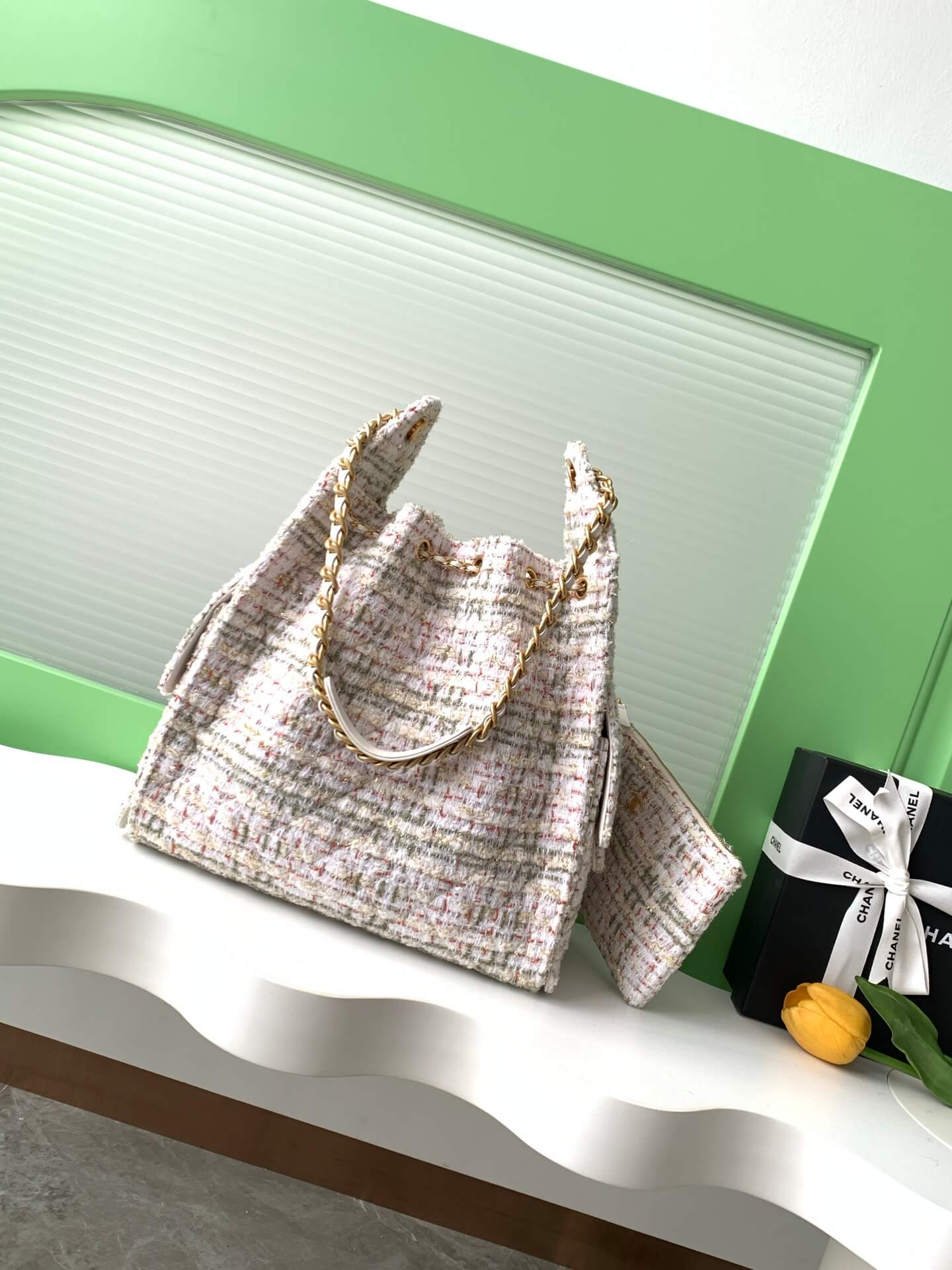 Chanel 25 Hobo Tweed Sequined Aged Gold-tone Metal Hardware Shoulder Bag - Image 29