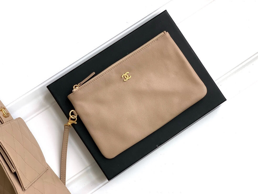 Chanel 25 Small - Medium Shoulder Handbag Grained Calfskin & Gold-Tone Metal - Image 123