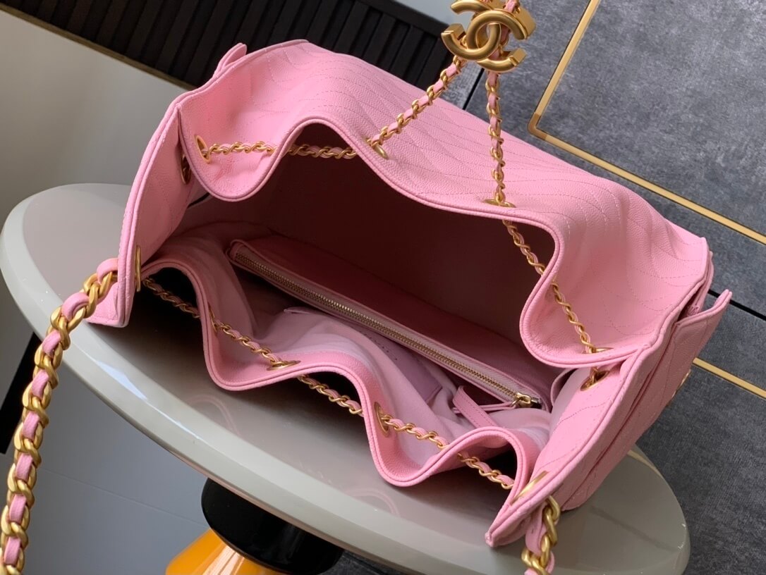 Chanel 25 Small - Medium Shoulder Handbag Grained Calfskin & Gold-Tone Metal - Image 55