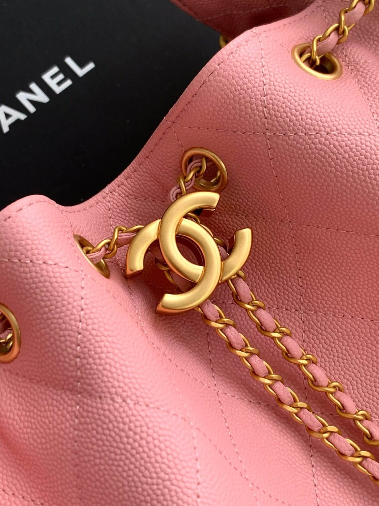 Chanel 25 Small - Medium Shoulder Handbag Grained Calfskin & Gold-Tone Metal - Image 57